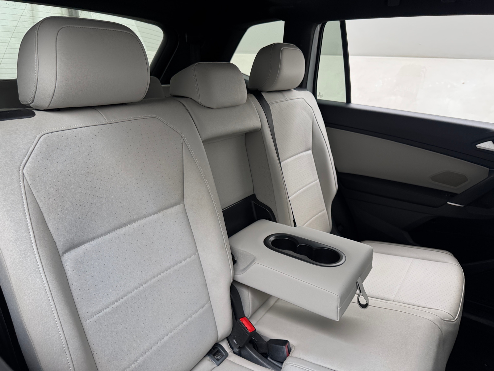 Thumbnail: 2020 Volkswagen Tiguan - 5