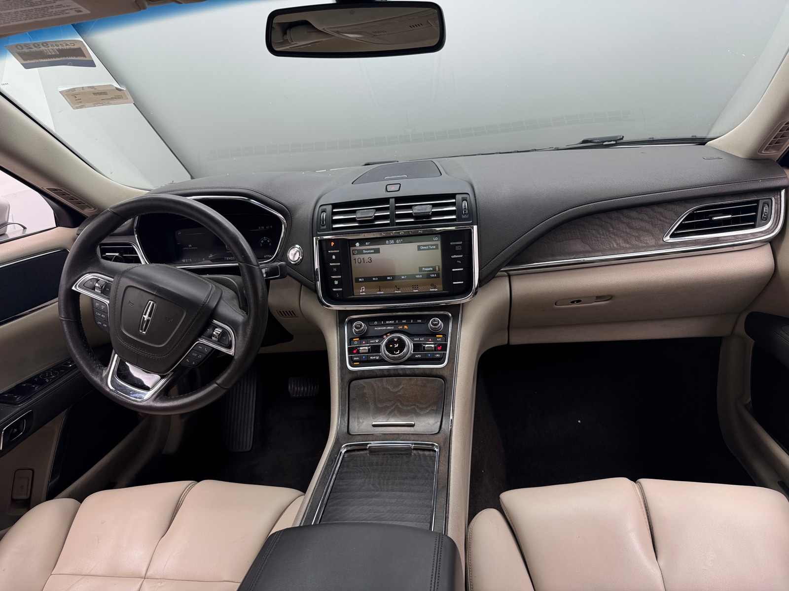 Thumbnail: 2017 Lincoln Continental - 2