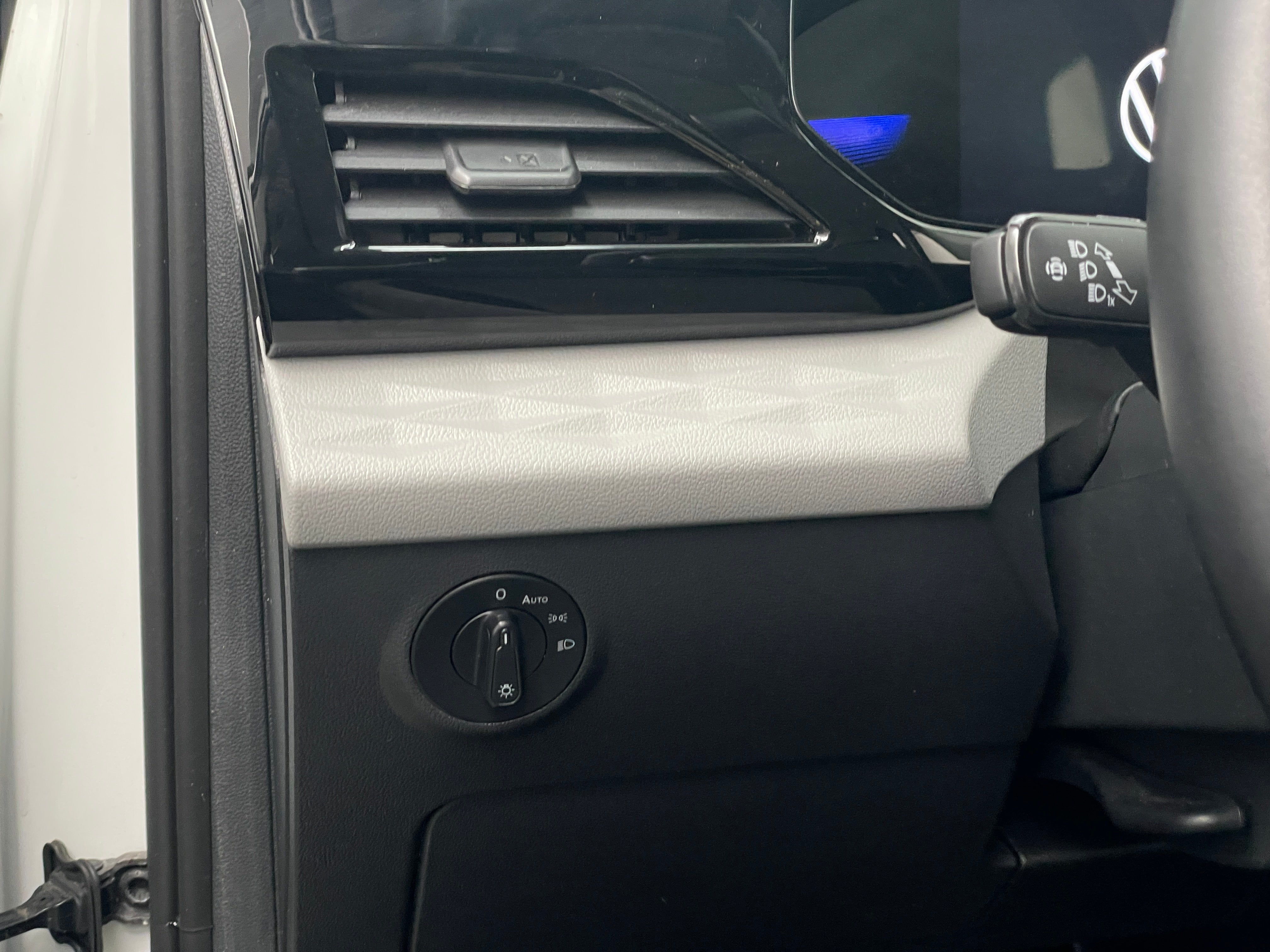 2023 Volkswagen Taos