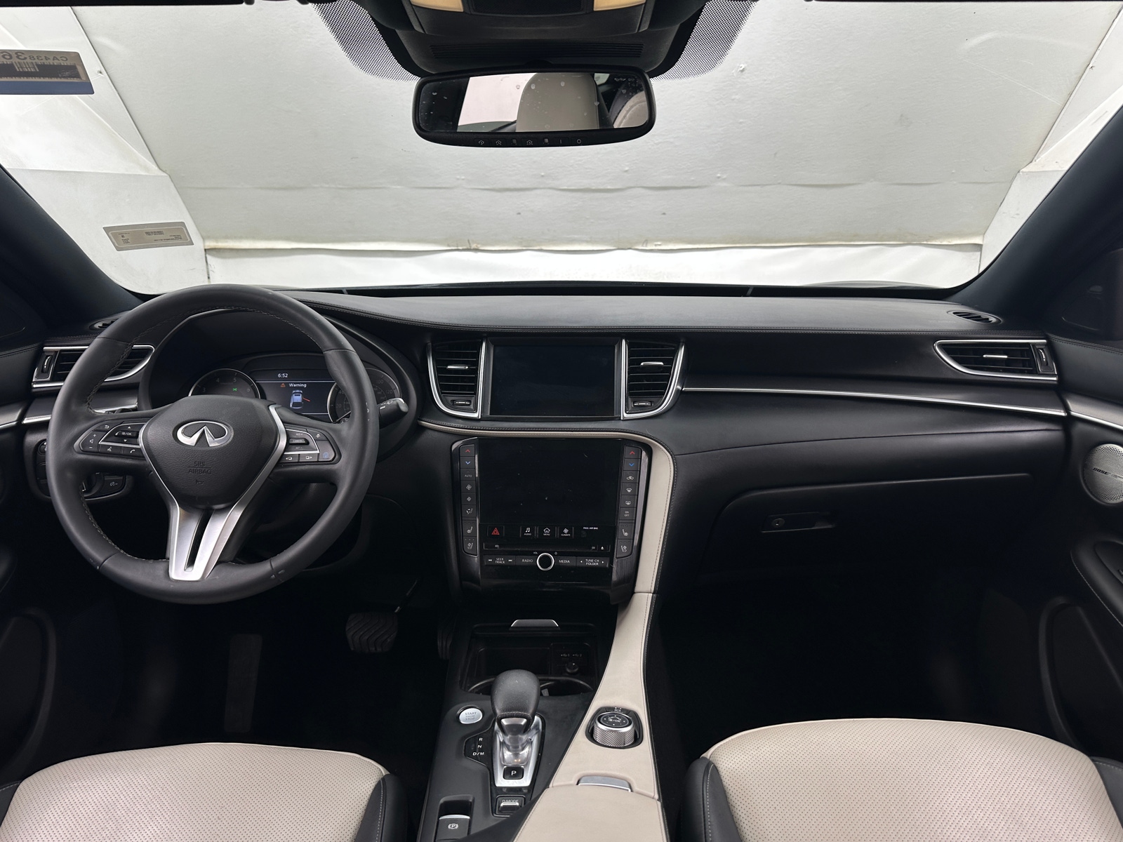 Thumbnail: 2023 INFINITI QX55 - 3