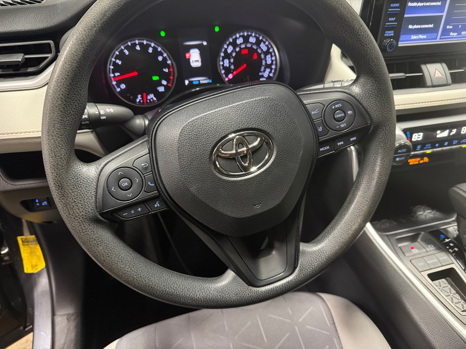 Thumbnail: 2019 Toyota RAV4 - 5