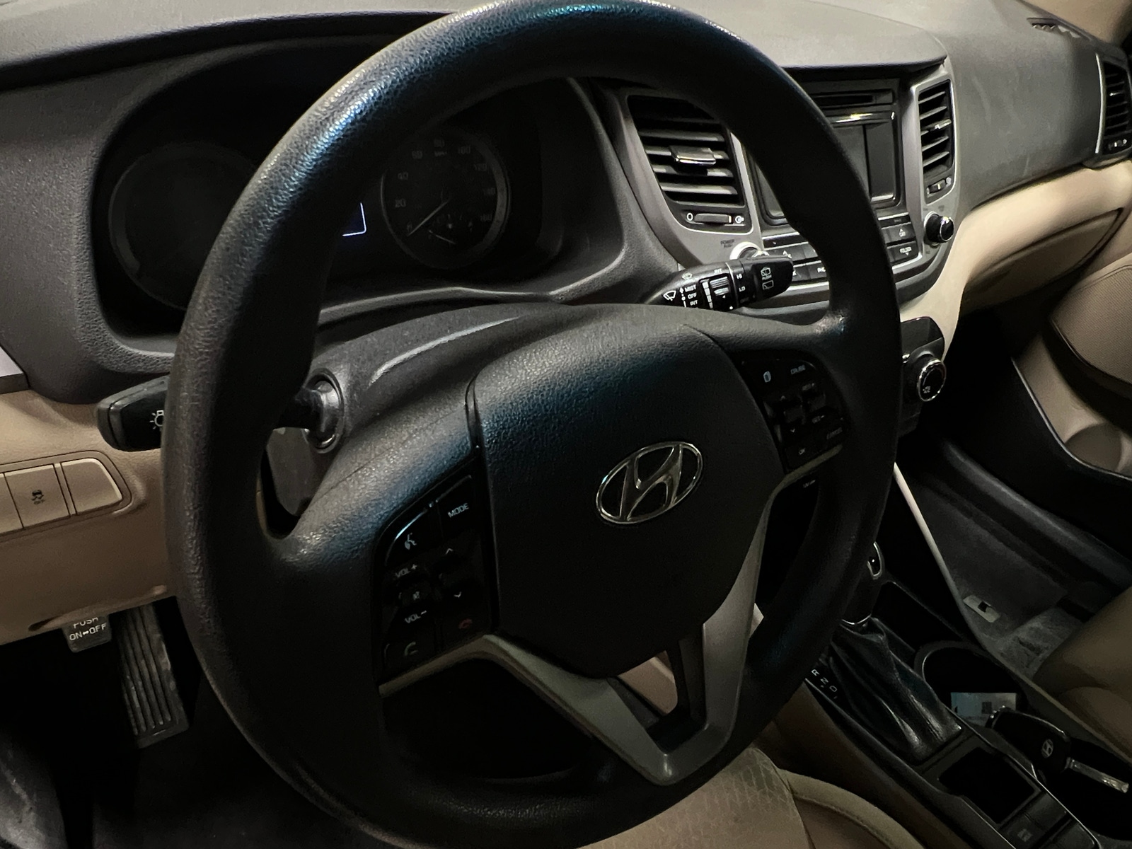 Thumbnail: 2016 Hyundai Tucson - 5