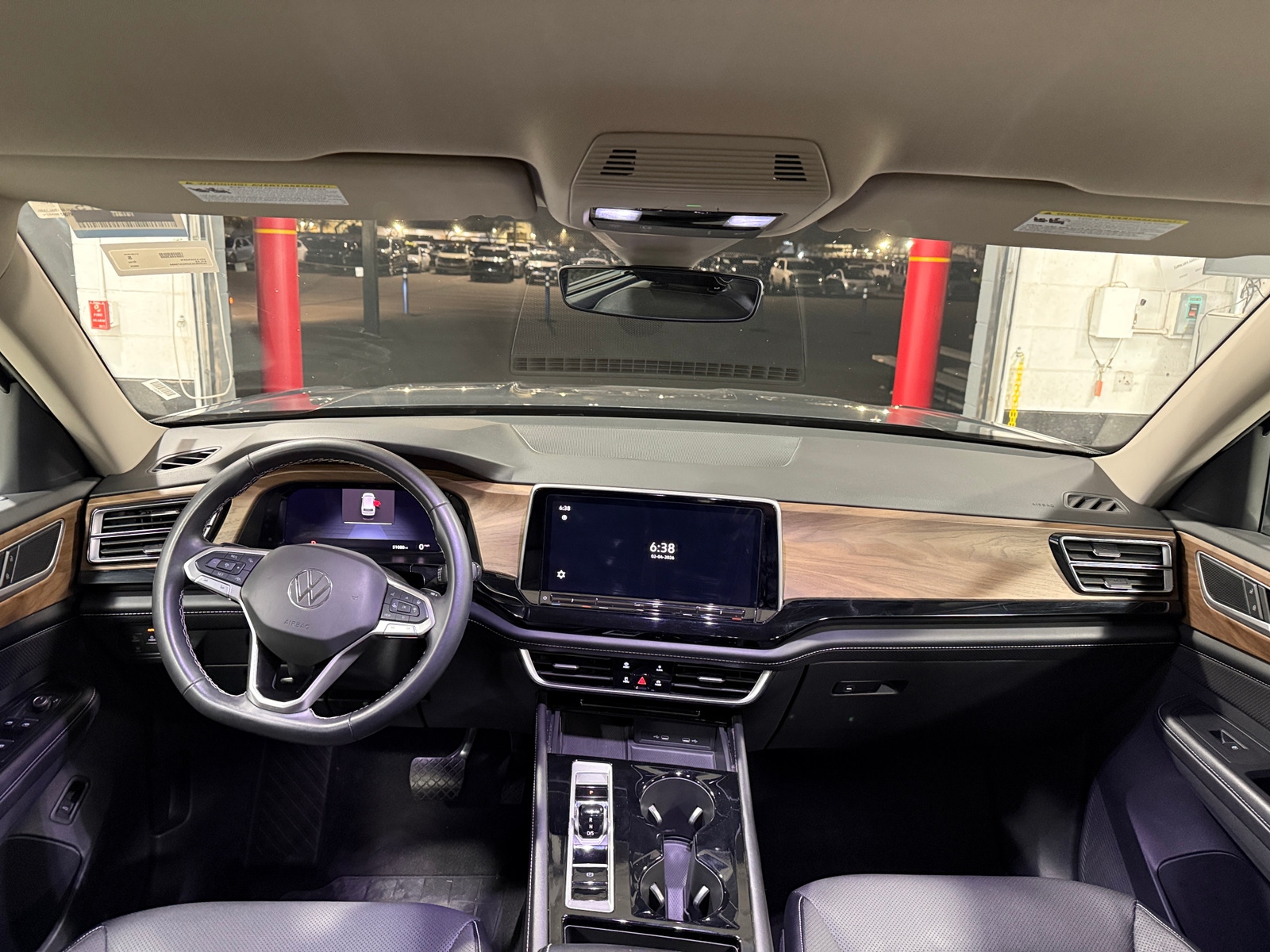 Thumbnail: 2024 Volkswagen Atlas - 2