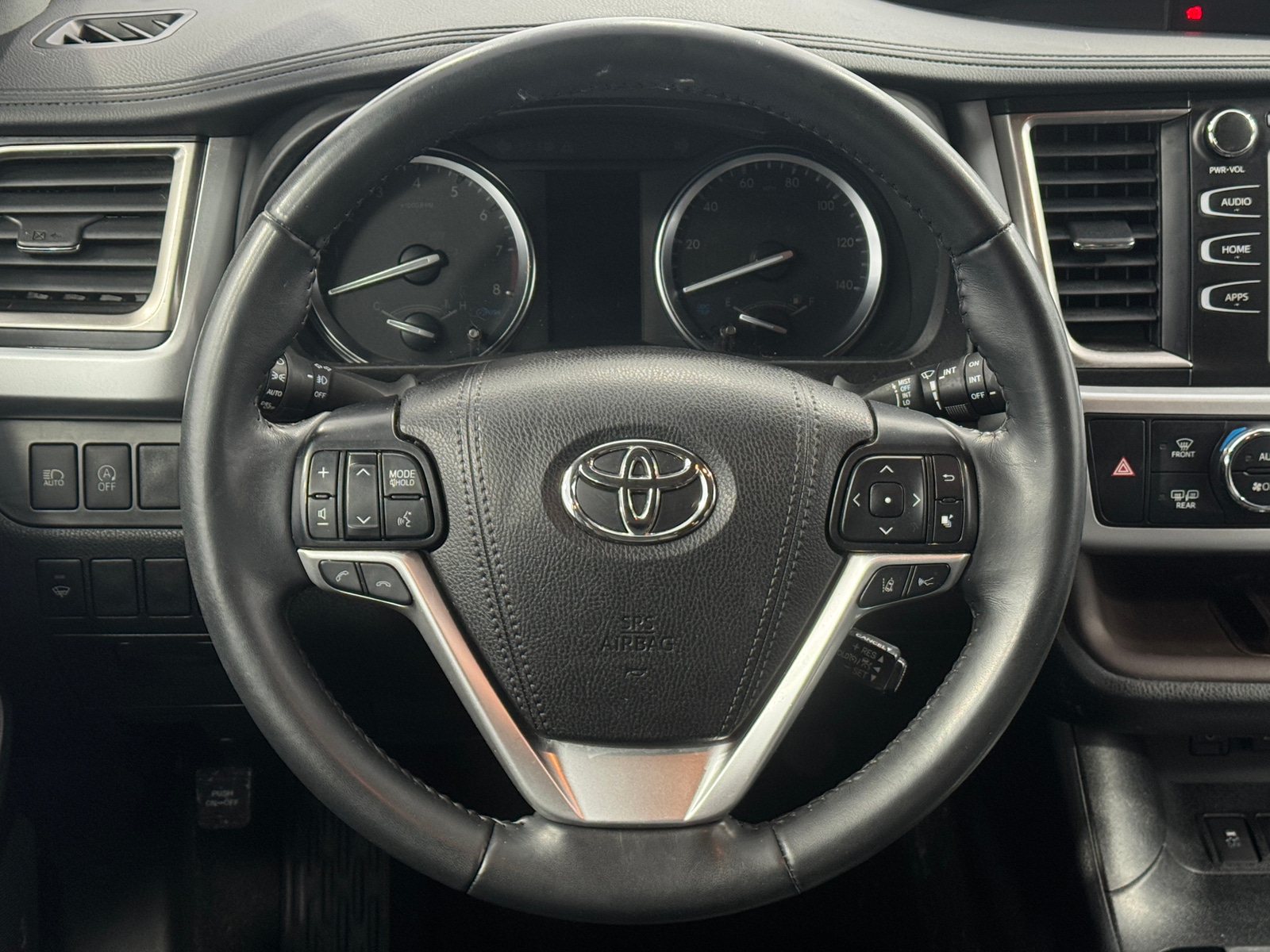 Thumbnail: 2019 Toyota Highlander - 4