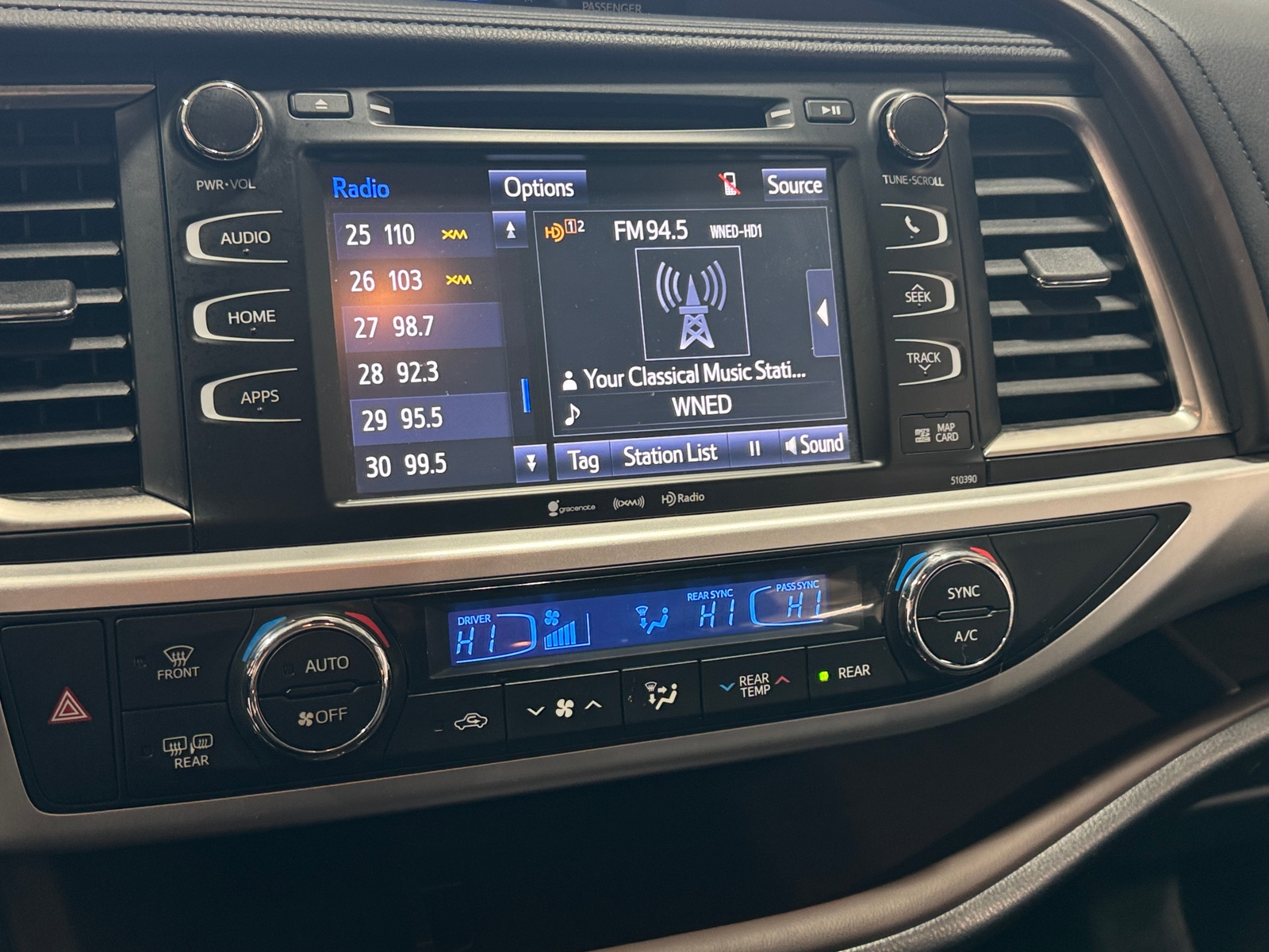 Thumbnail: 2019 Toyota Highlander - 3