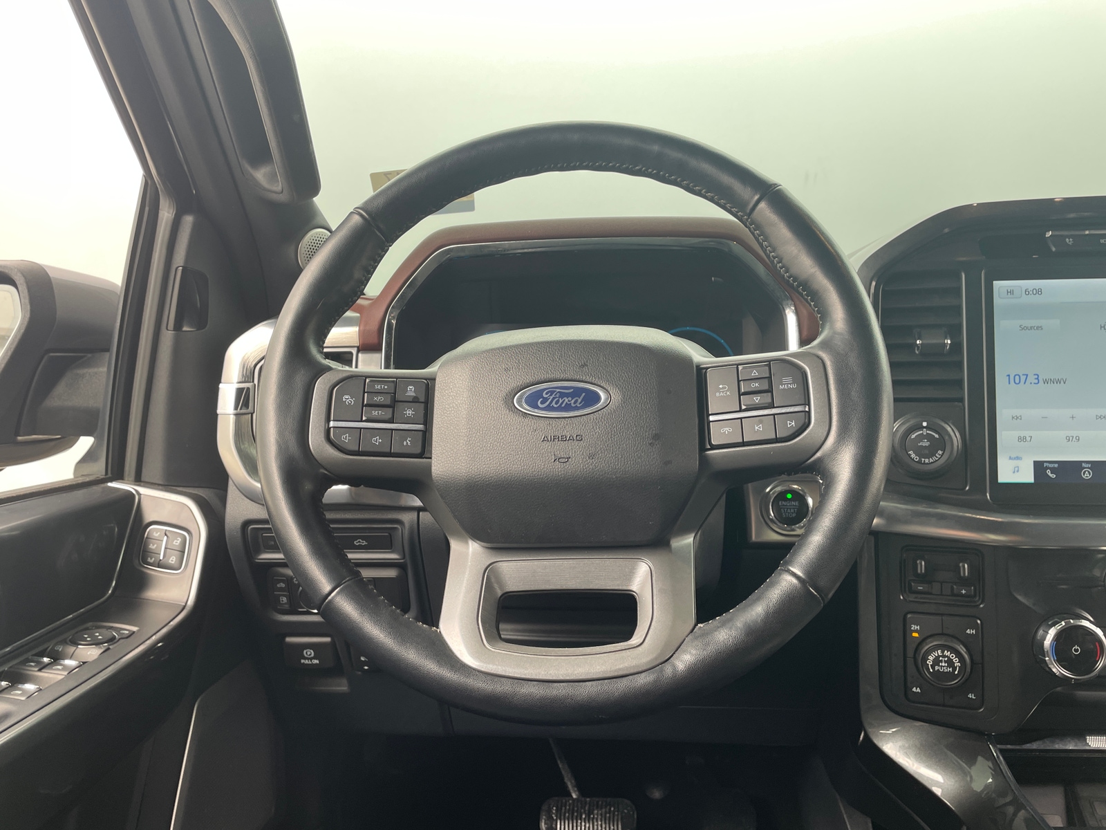 Thumbnail: 2022 Ford Econoline - 4