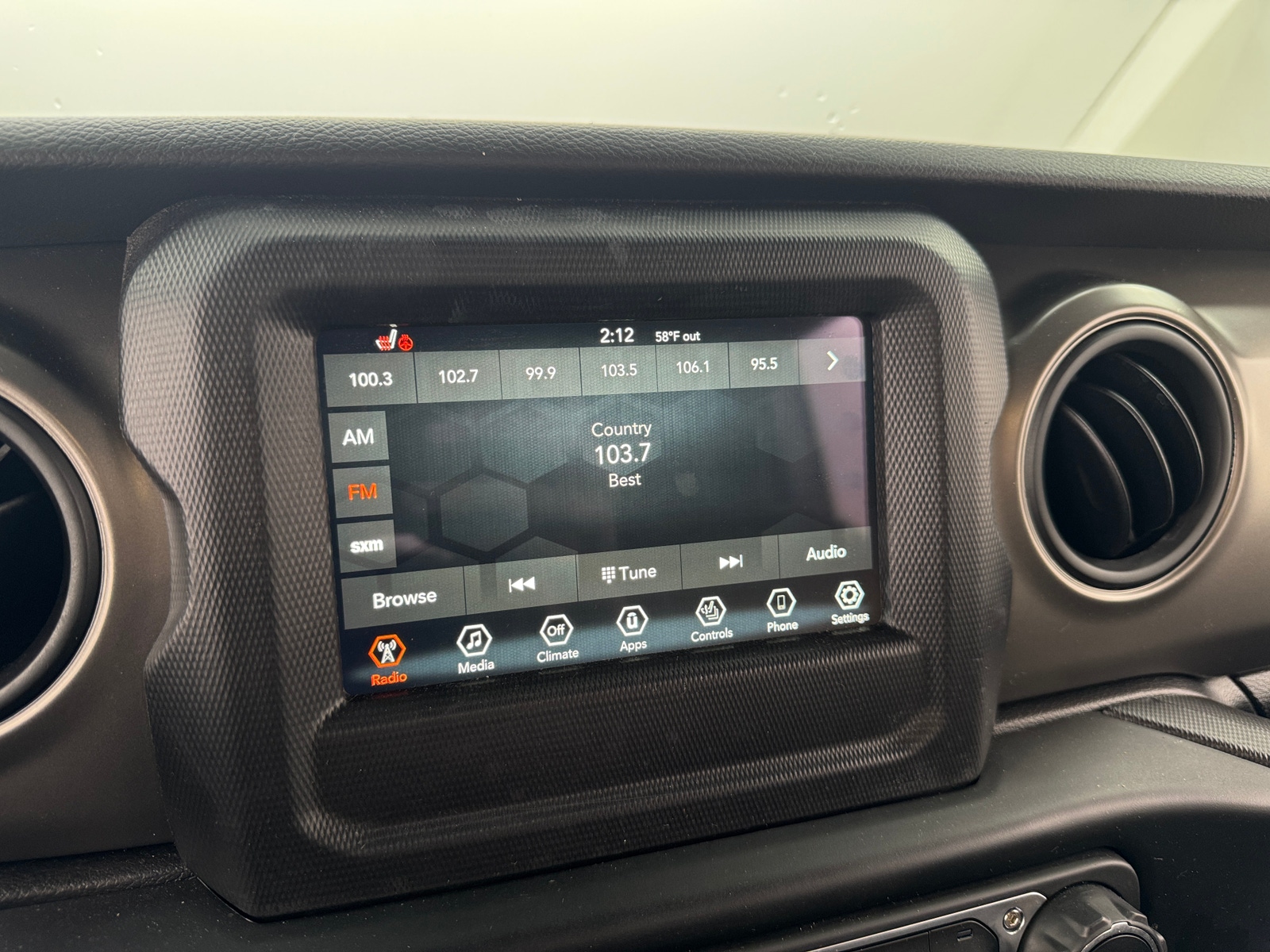 Thumbnail: 2022 Jeep Wrangler - 4