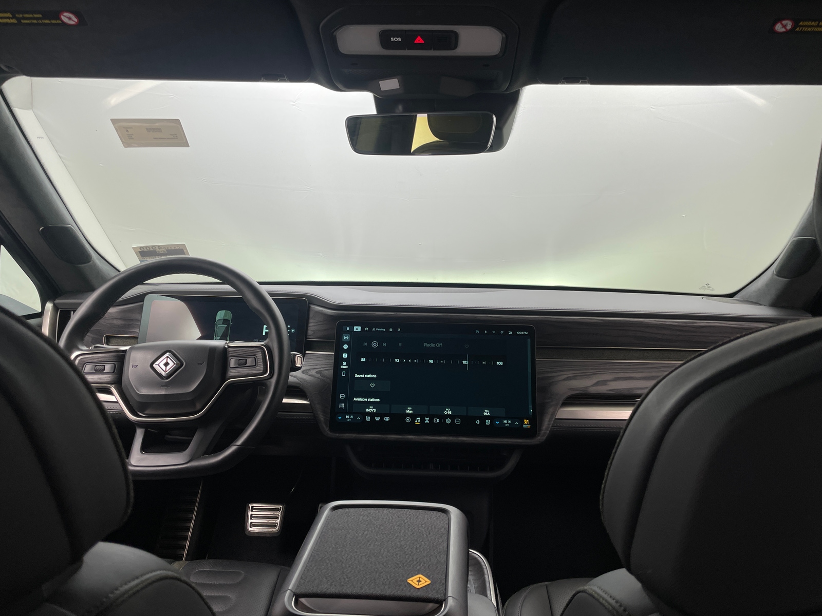 Thumbnail: 2022 Rivian R1S - 2