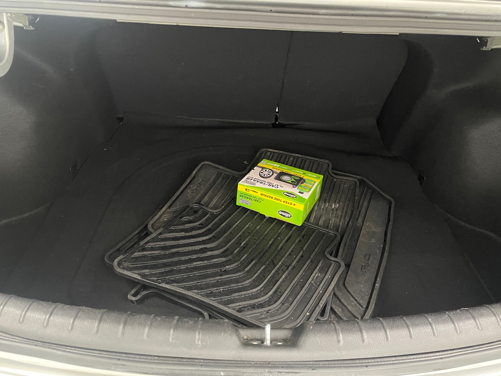 Thumbnail: 2022 Kia Rio - 7