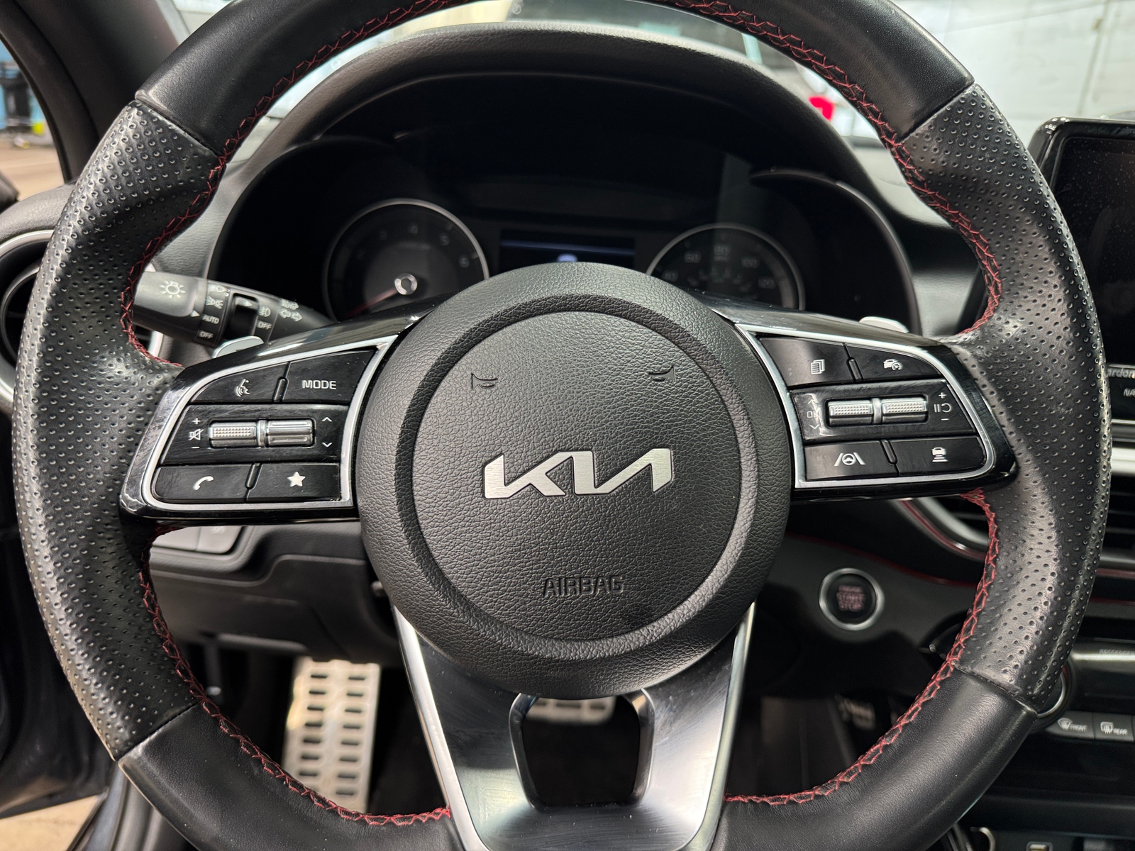 Thumbnail: 2022 Kia Forte - 4