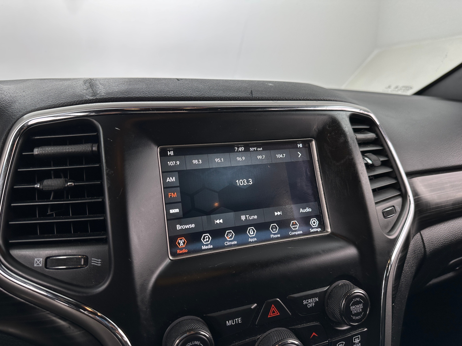 Thumbnail: 2019 Jeep Grand Cherokee - 4