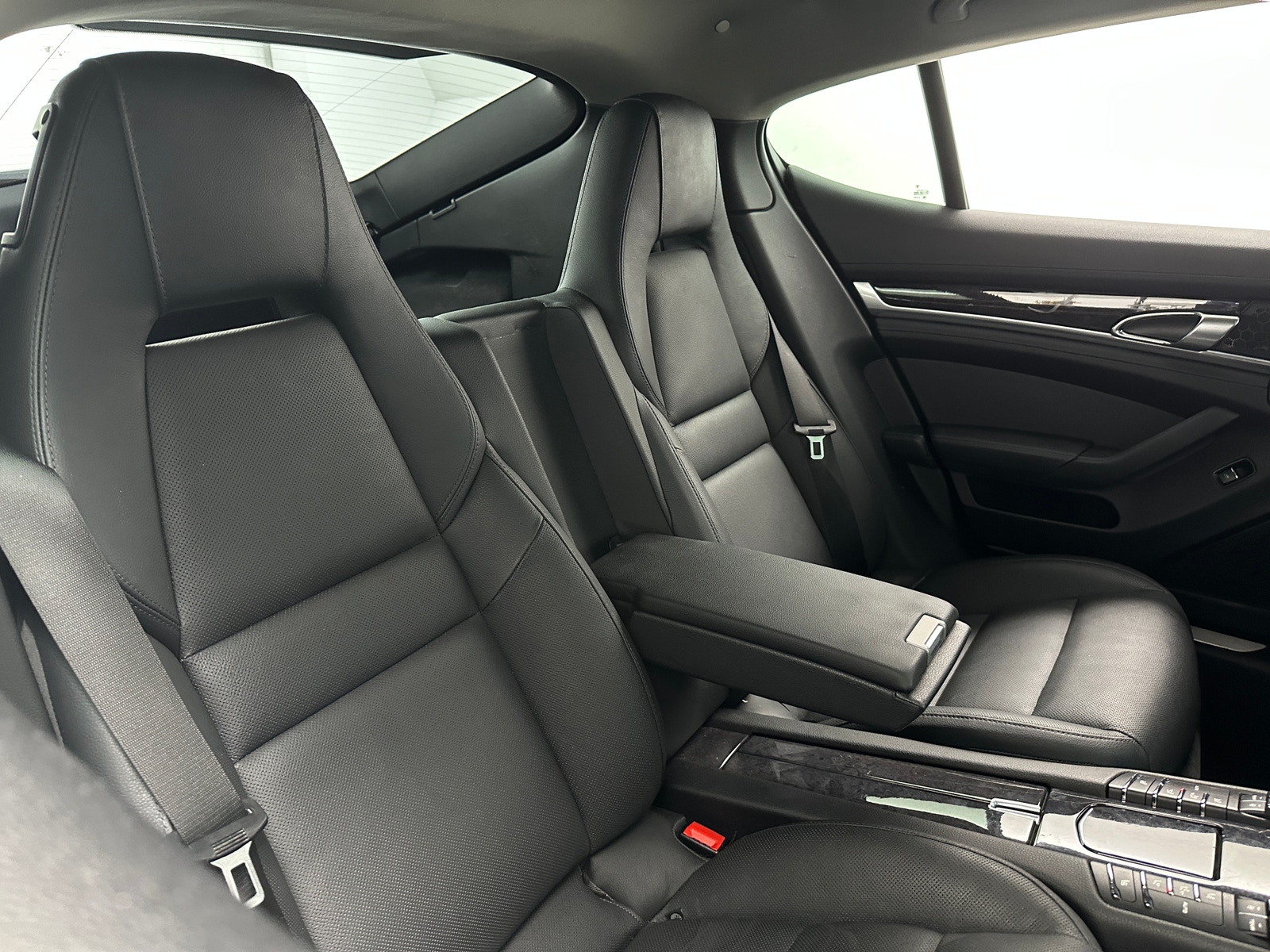 Thumbnail: 2015 Porsche Panamera - 5