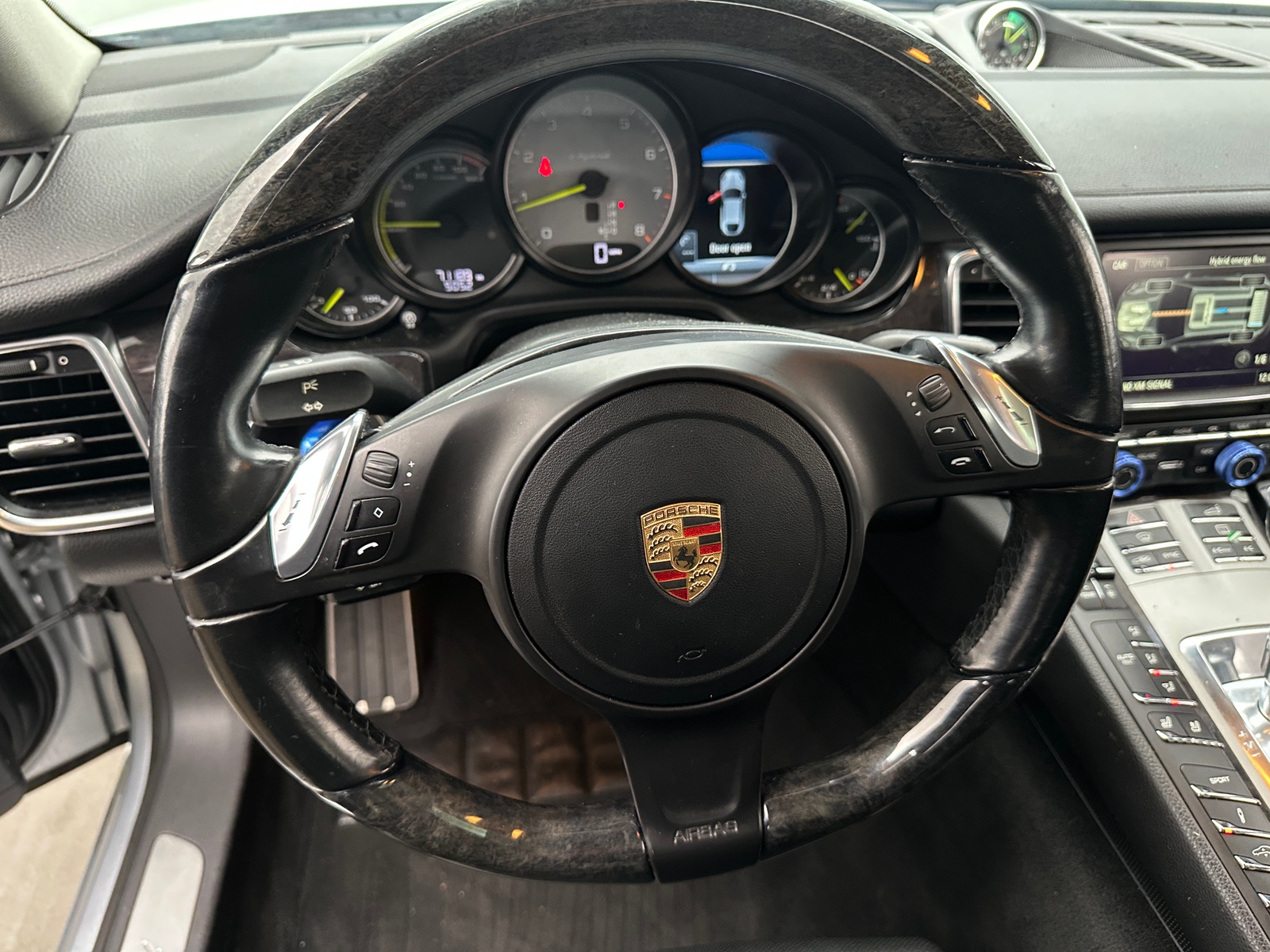 Thumbnail: 2015 Porsche Panamera - 4