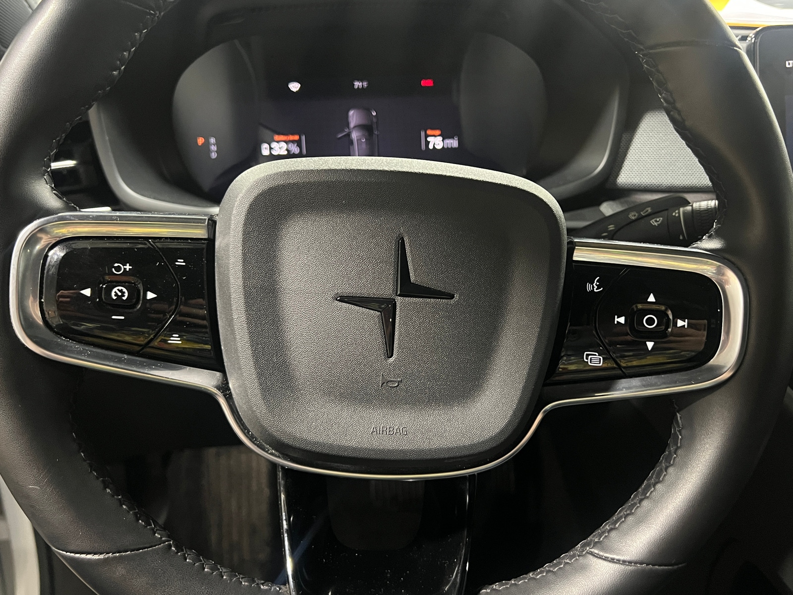 Thumbnail: 2022 Polestar 2 - 5