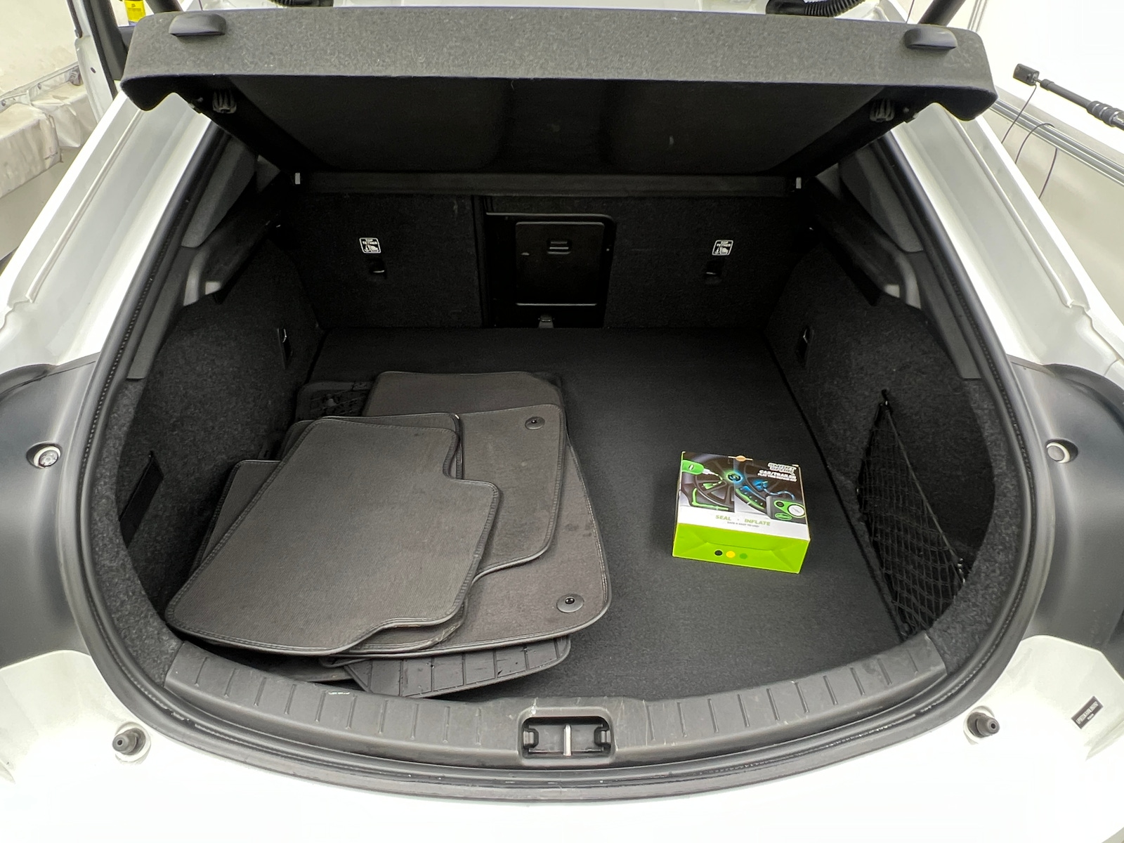 Thumbnail: 2022 Polestar 2 - 7