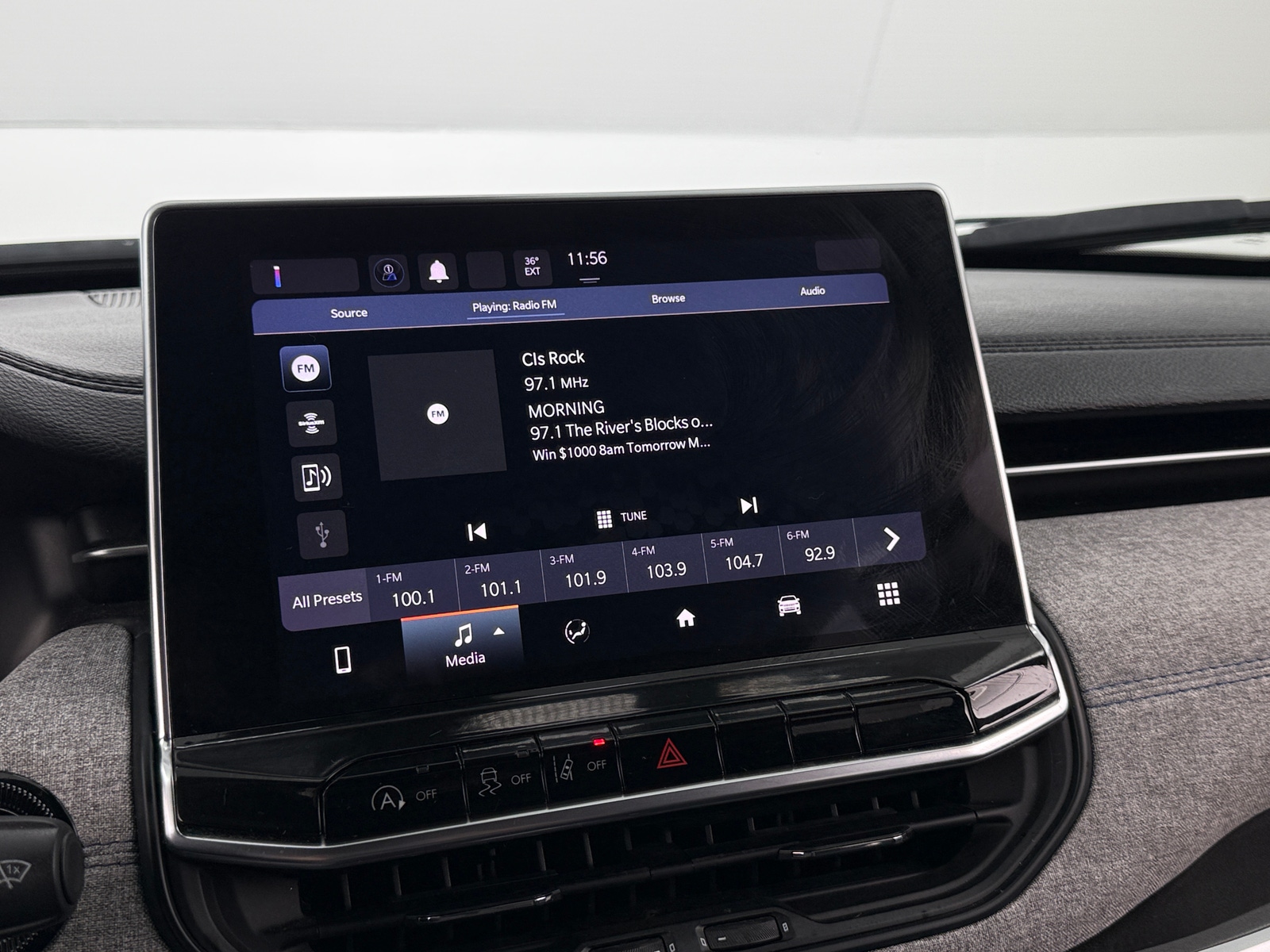 Thumbnail: 2023 Jeep Compass - 4