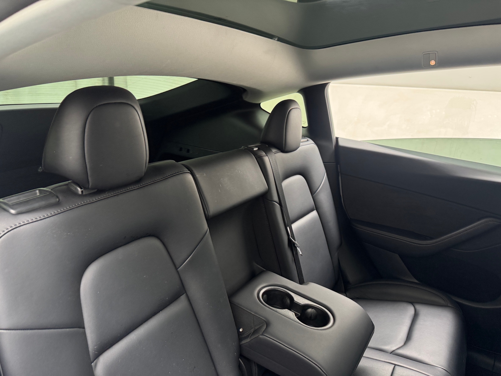 Thumbnail: 2022 Tesla Model Y - 5