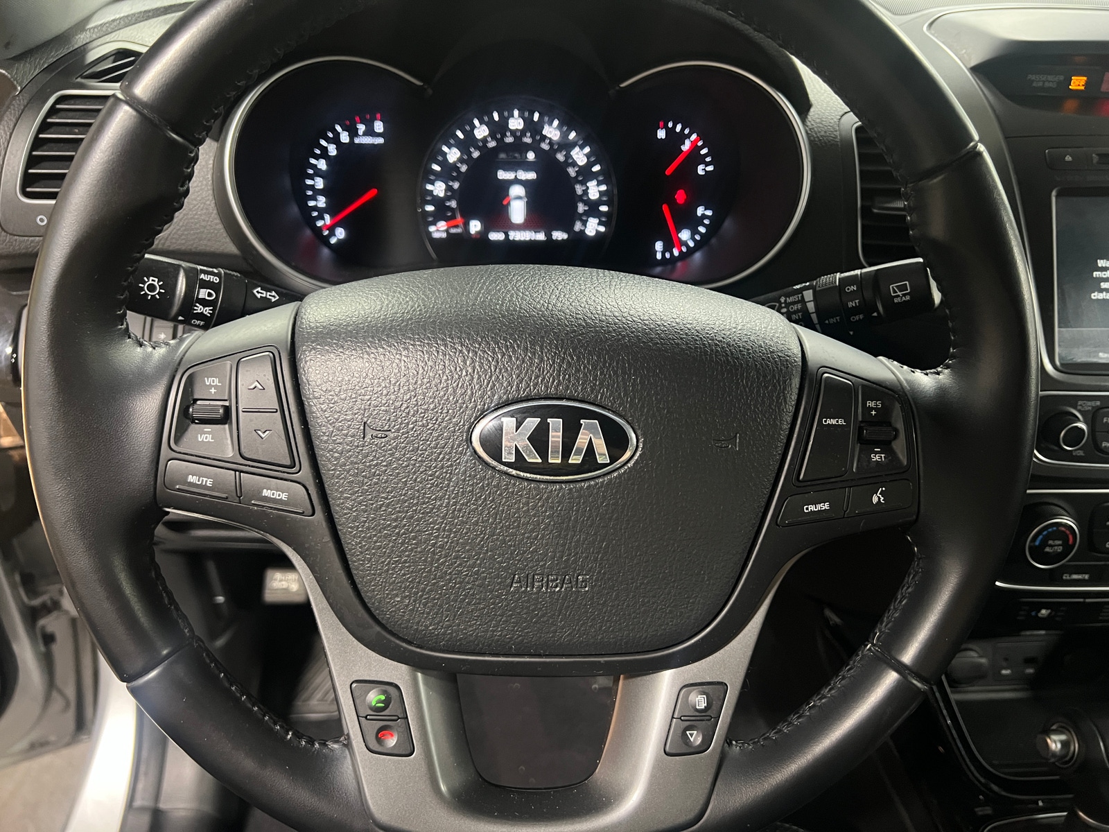 Thumbnail: 2014 Kia Sorento - 5