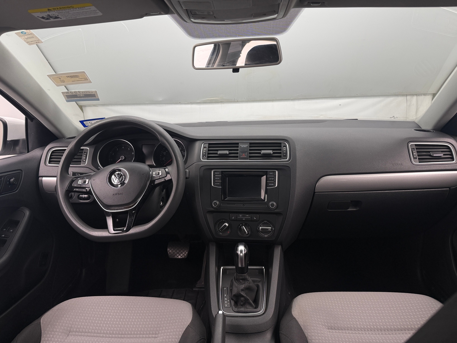 Thumbnail: 2017 Volkswagen Jetta - 3