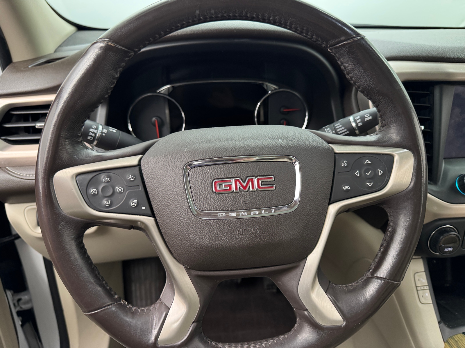 Thumbnail: 2019 GMC Acadia - 4