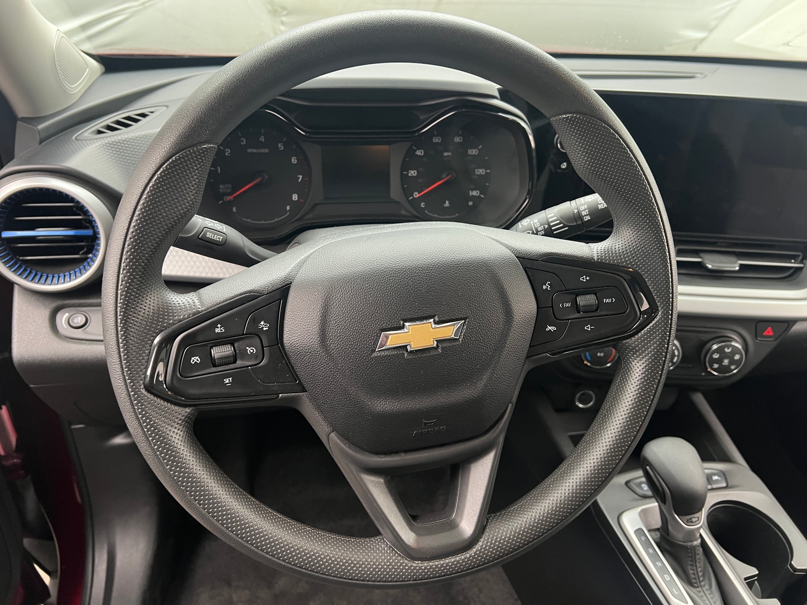 Thumbnail: 2024 Chevrolet Trax - 5