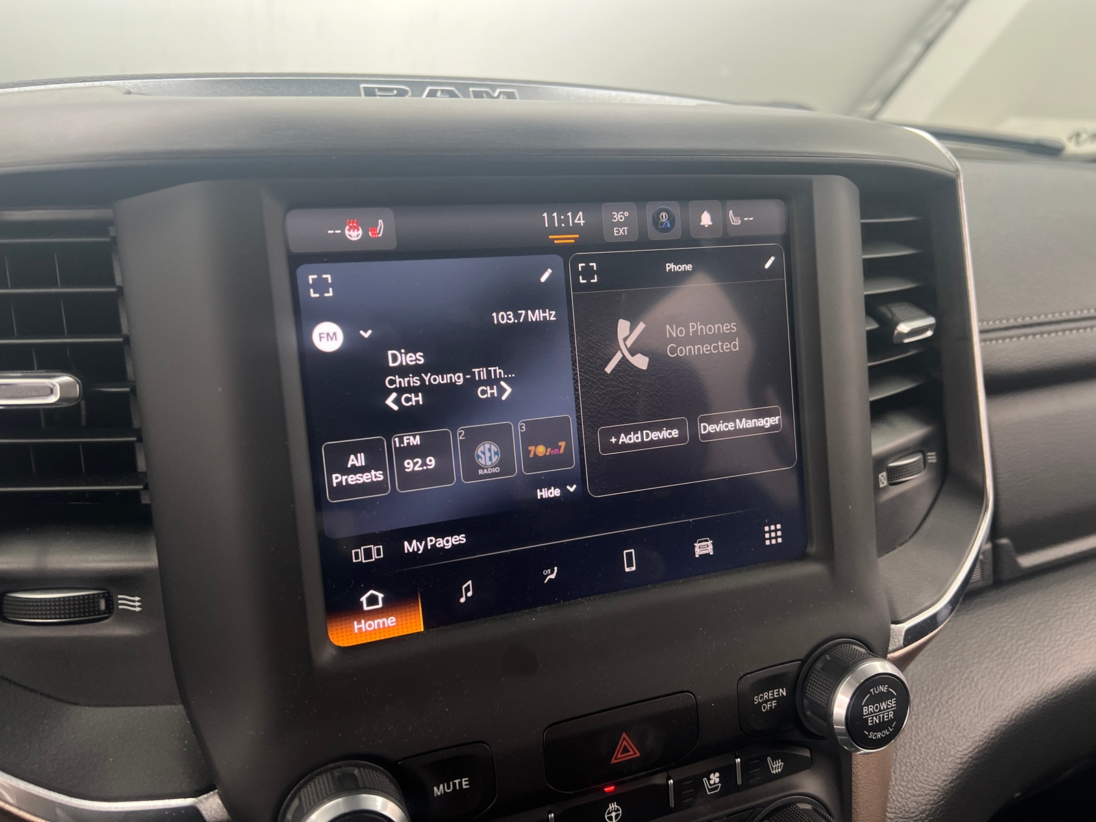 Thumbnail: 2022 RAM 1500 - 3