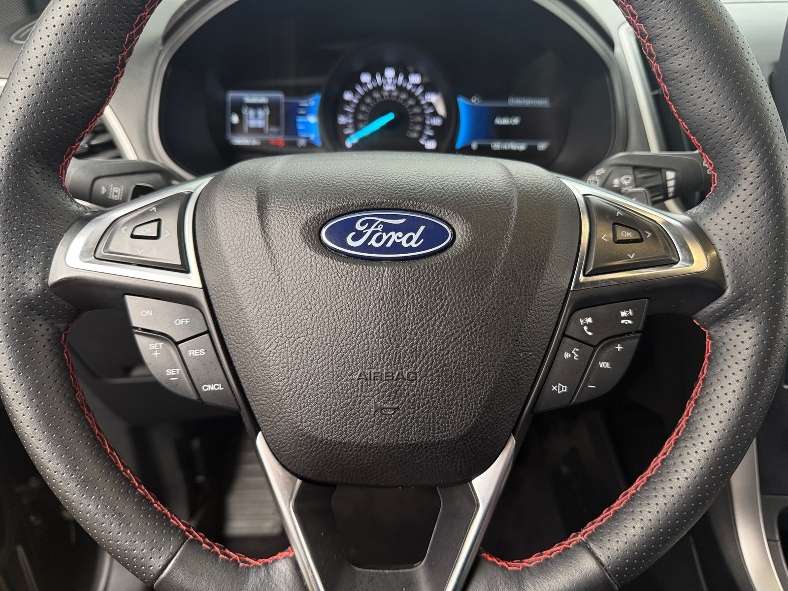 Thumbnail: 2022 Ford Edge - 4