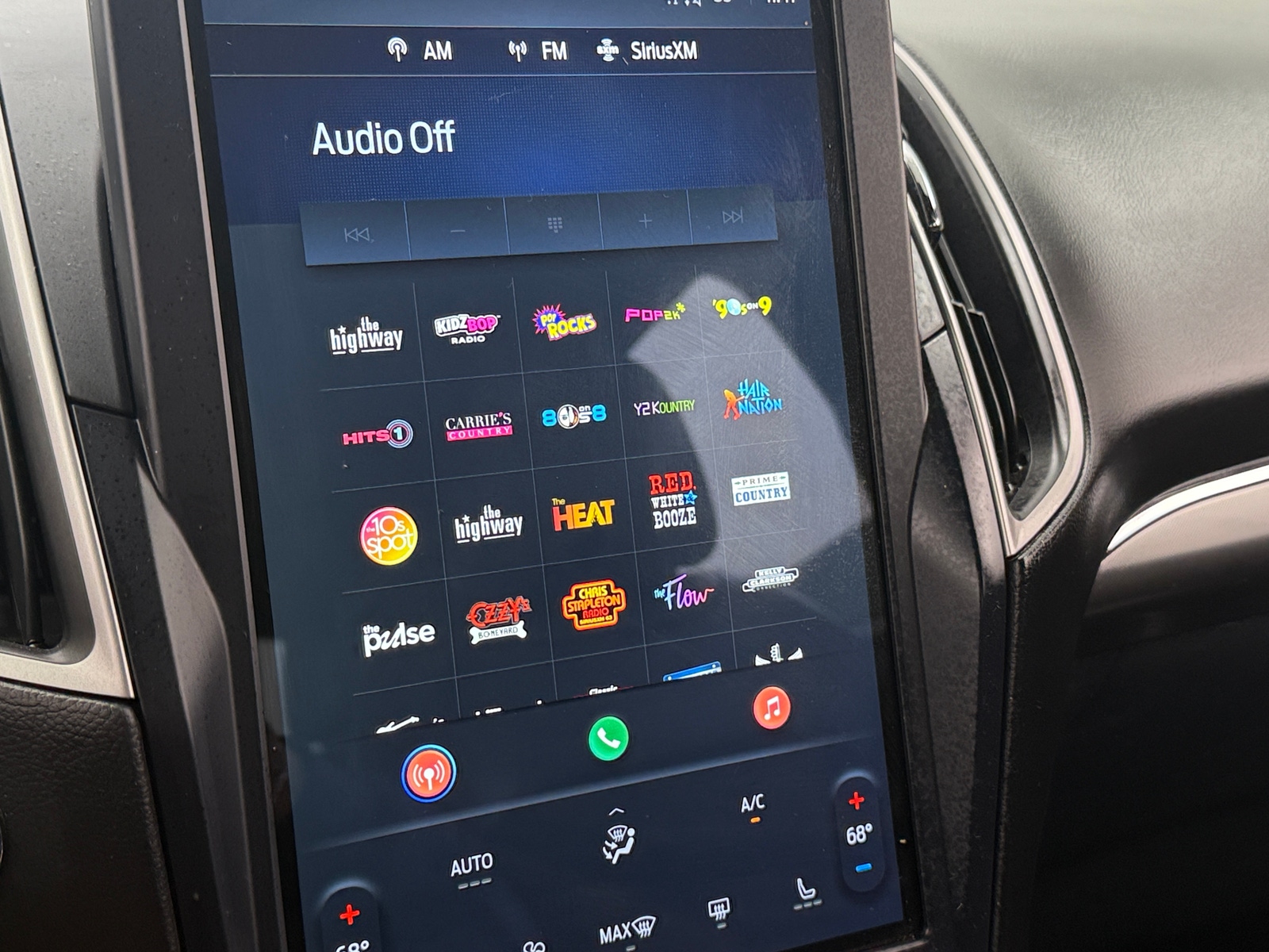 Thumbnail: 2022 Ford Edge - 3