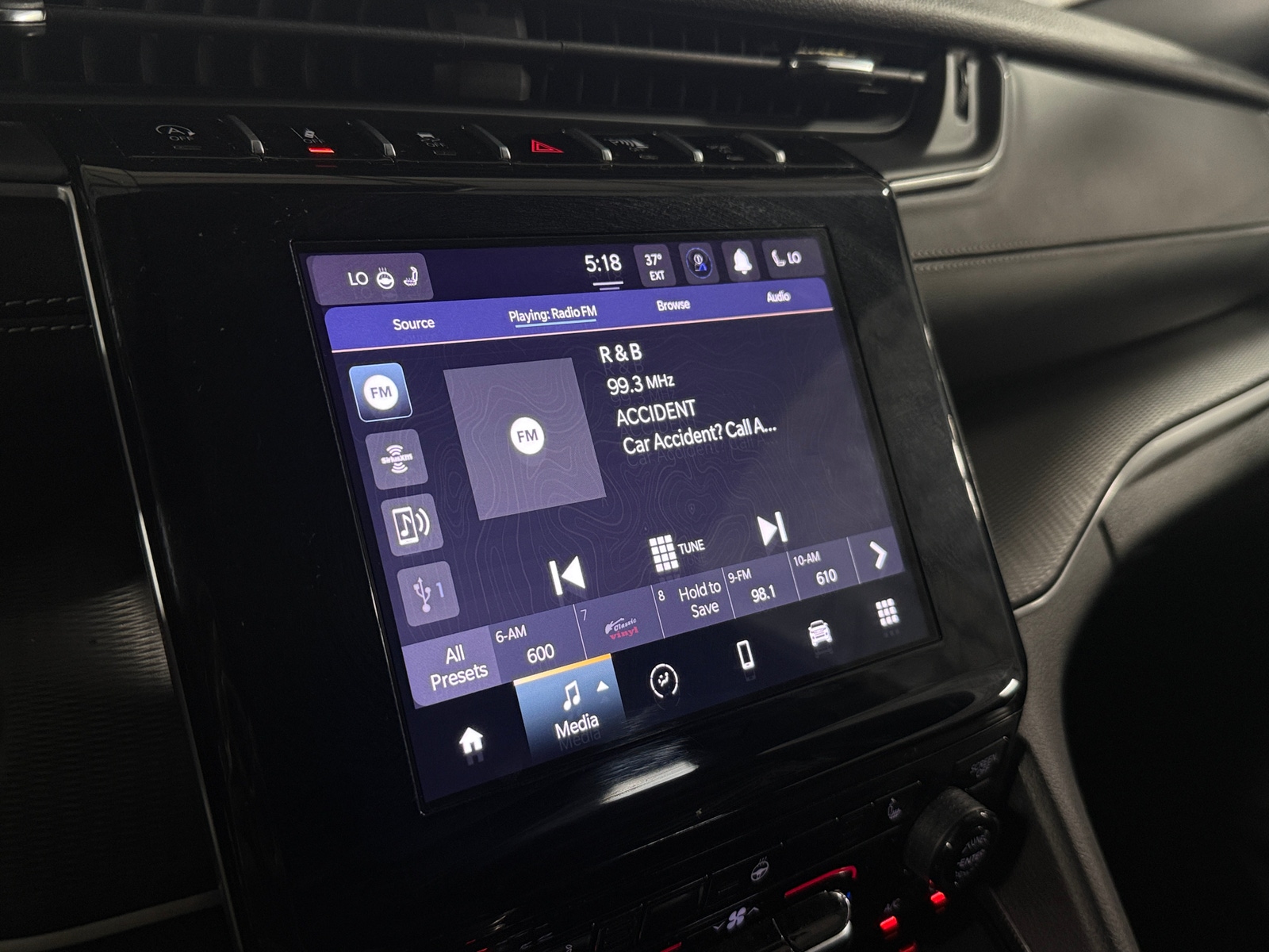 Thumbnail: 2024 Jeep Grand Cherokee L - 3