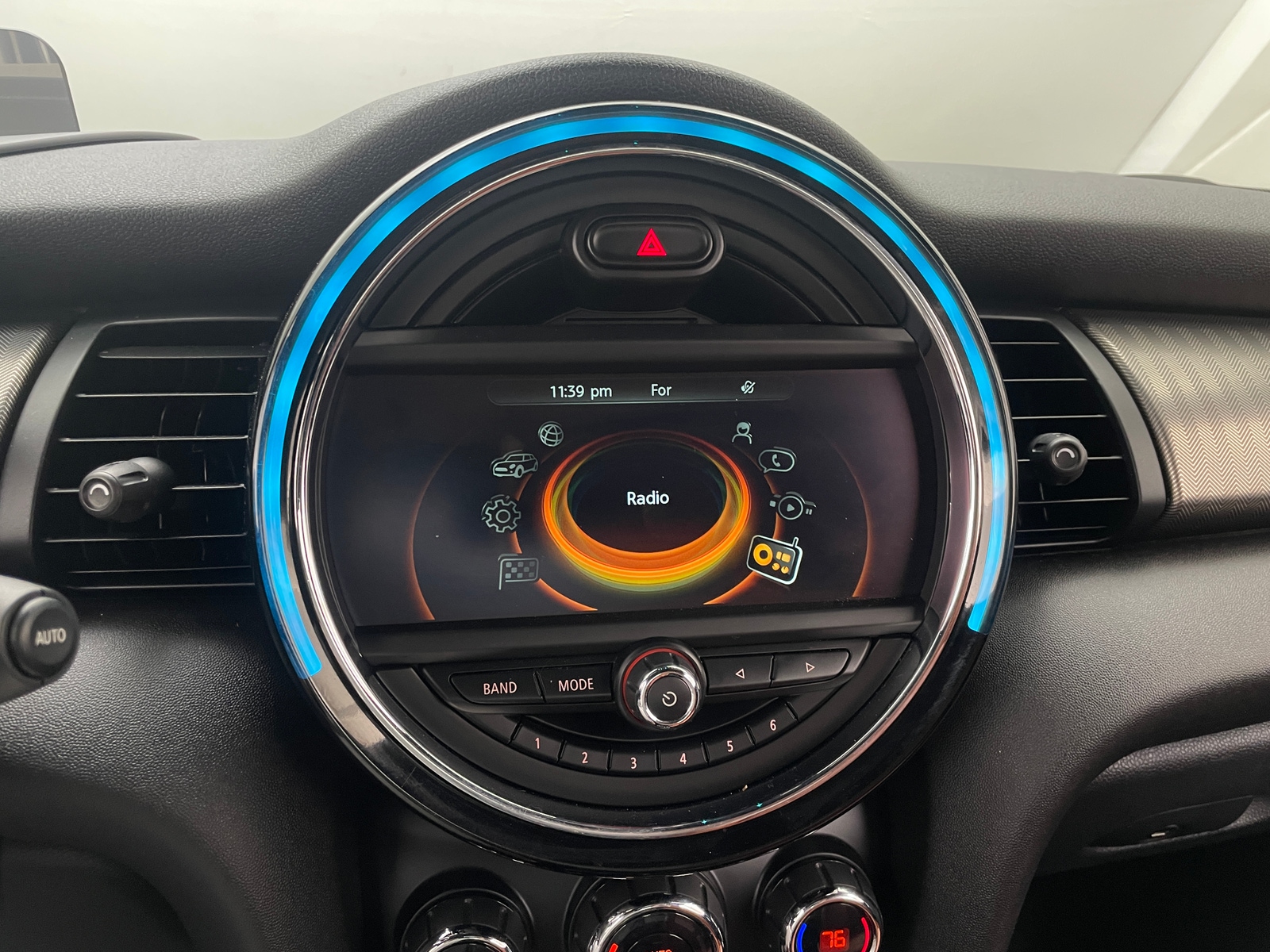 Thumbnail: 2017 MINI Cooper Convertible - 3