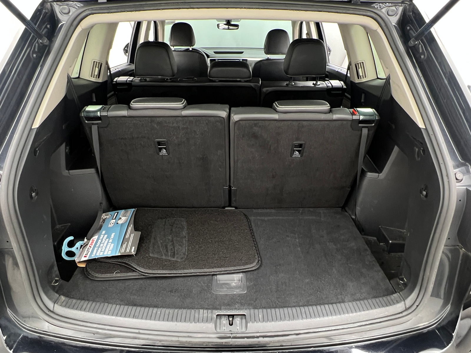 Thumbnail: 2022 Volkswagen Atlas - 6