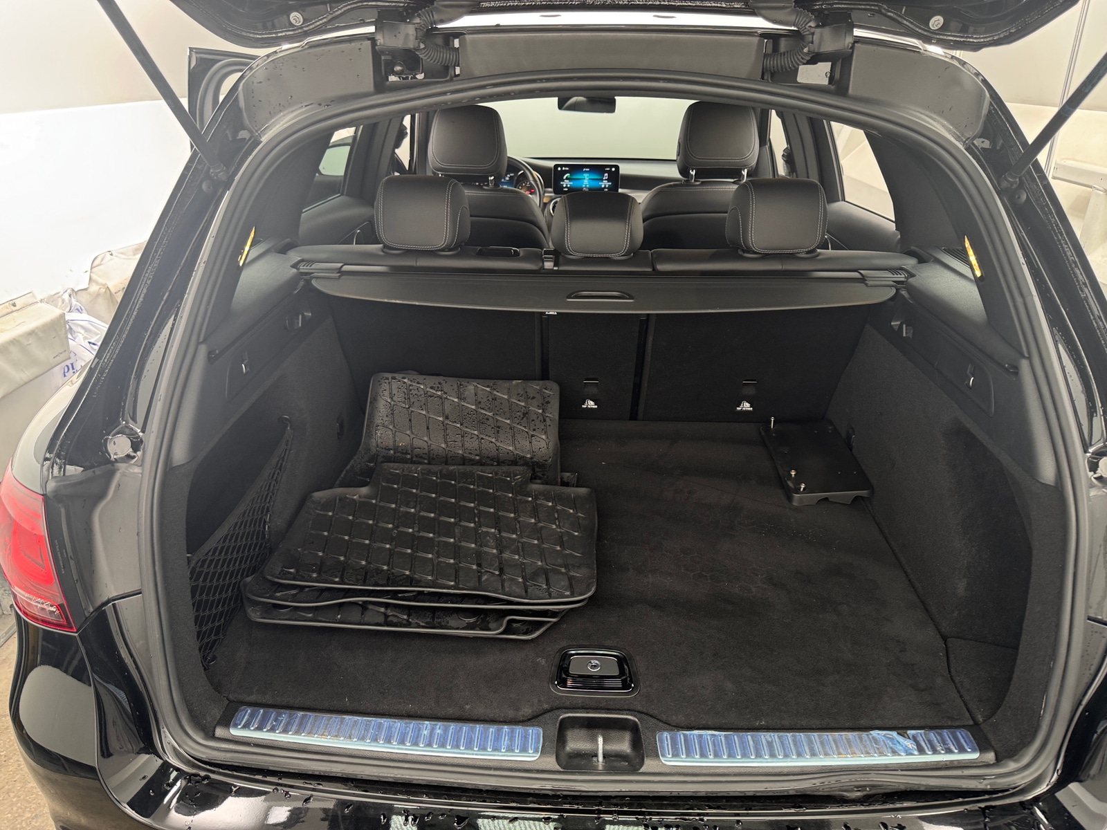 Thumbnail: 2022 Mercedes-Benz GLC - 6