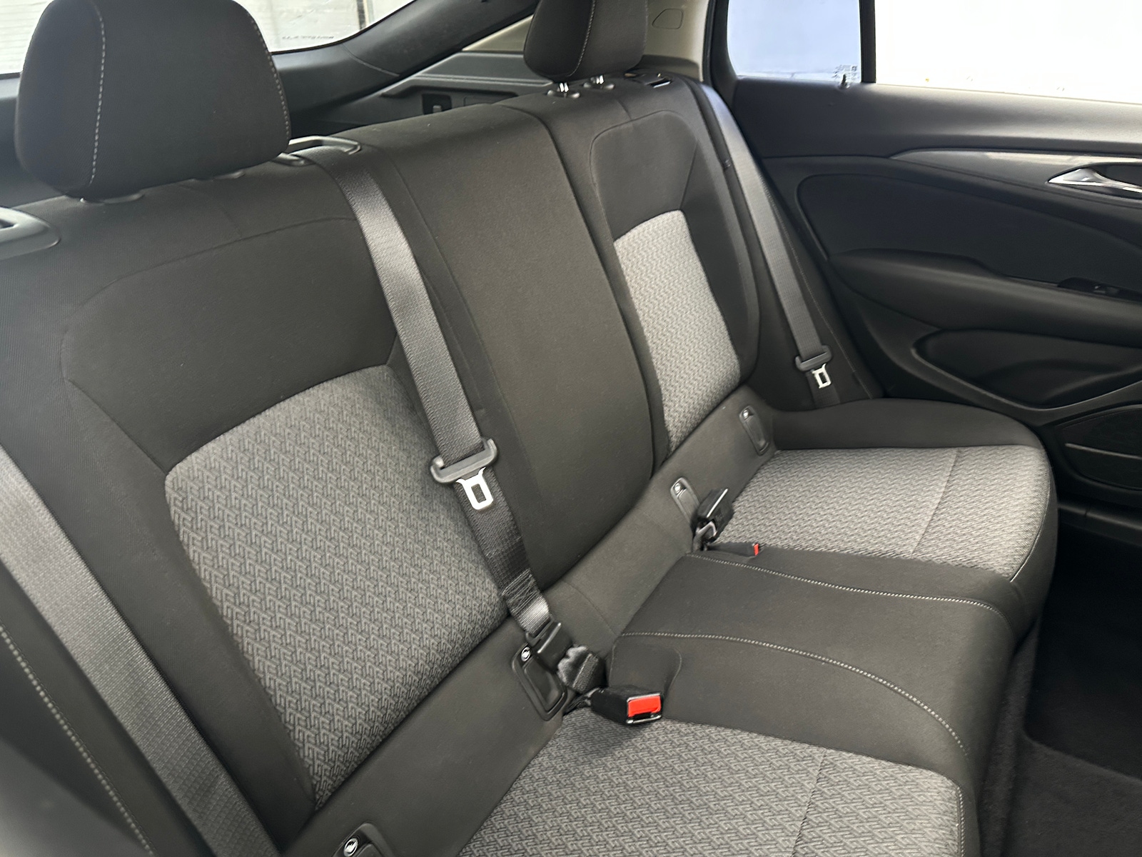 Thumbnail: 2019 Buick Regal - 6