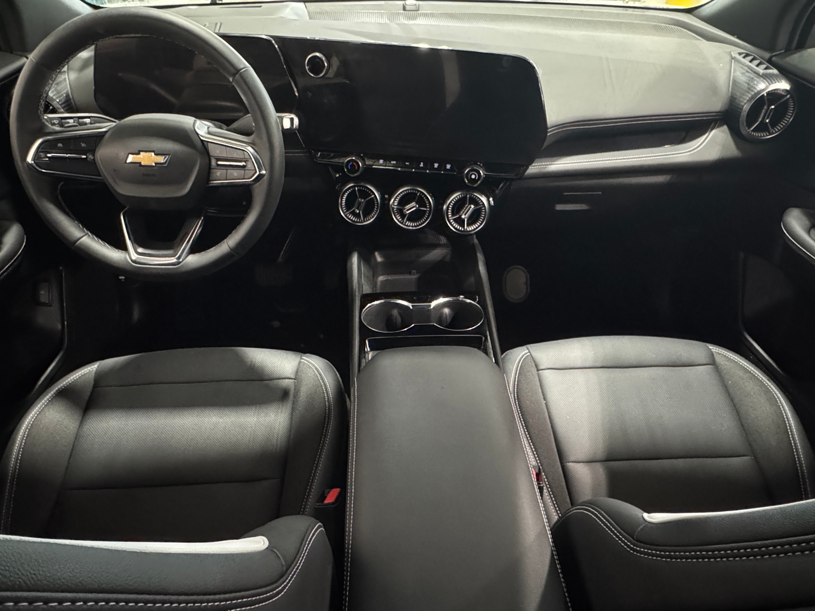 Thumbnail: 2024 Chevrolet Blazer EV - 2