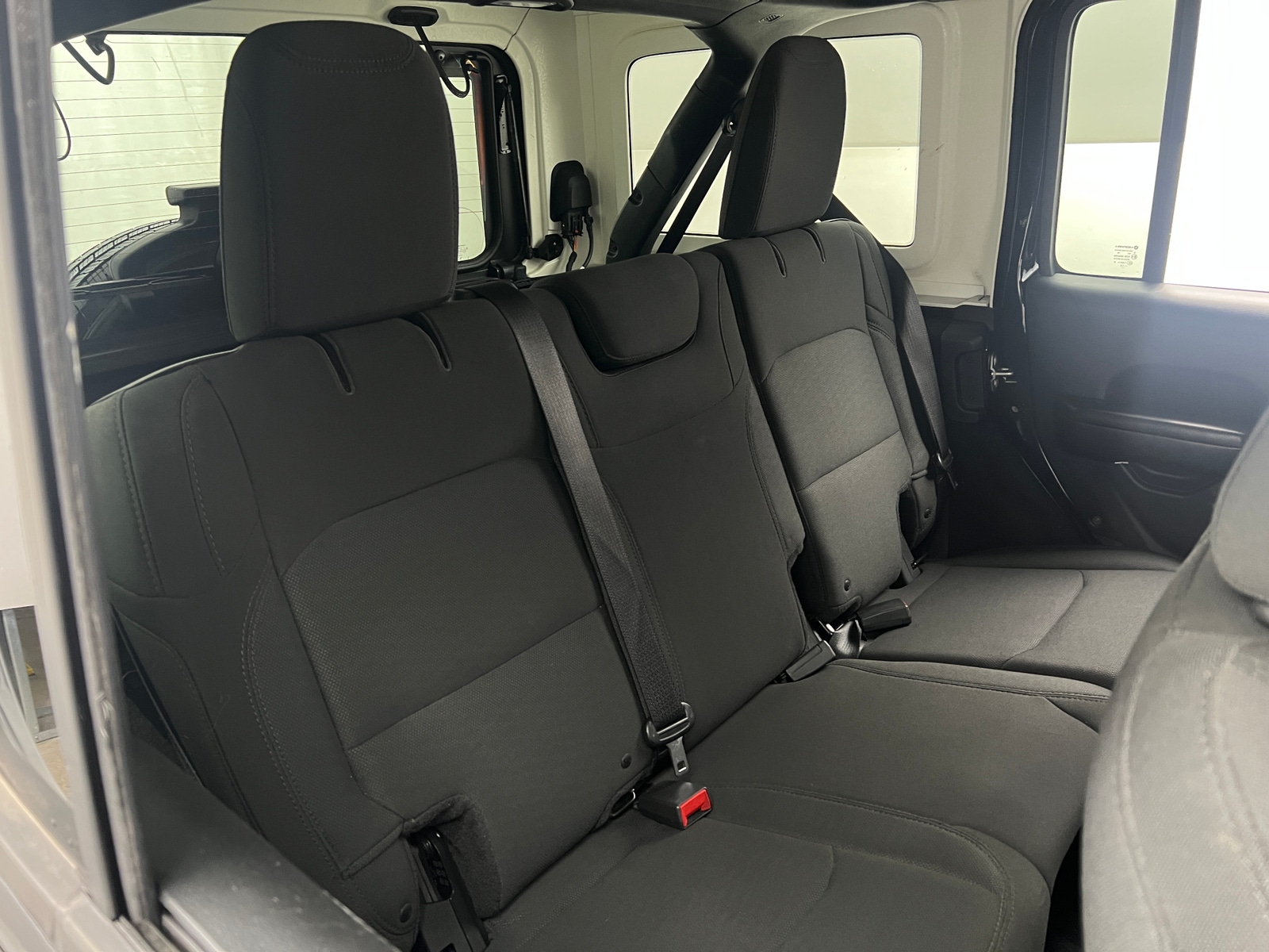 Thumbnail: 2018 Jeep Wrangler - 6