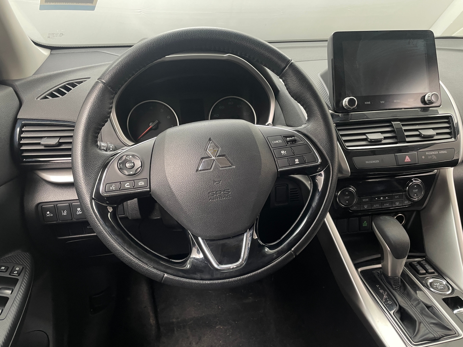 Thumbnail: 2024 Mitsubishi Eclipse Cross - 4