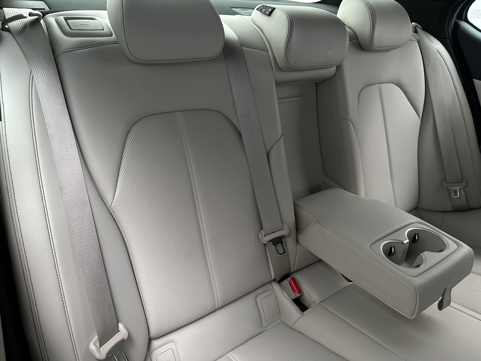 Thumbnail: 2025 Genesis G70 - 5