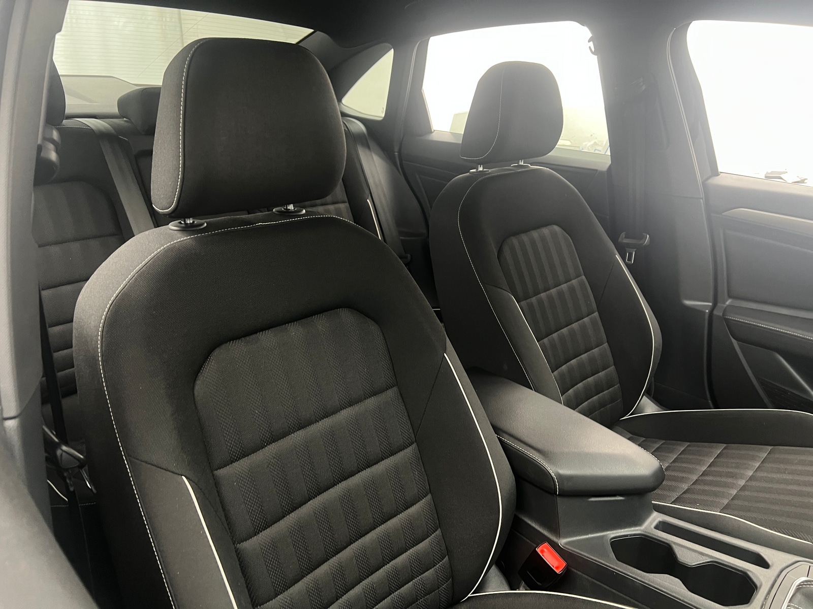 Thumbnail: 2022 Volkswagen Jetta - 2