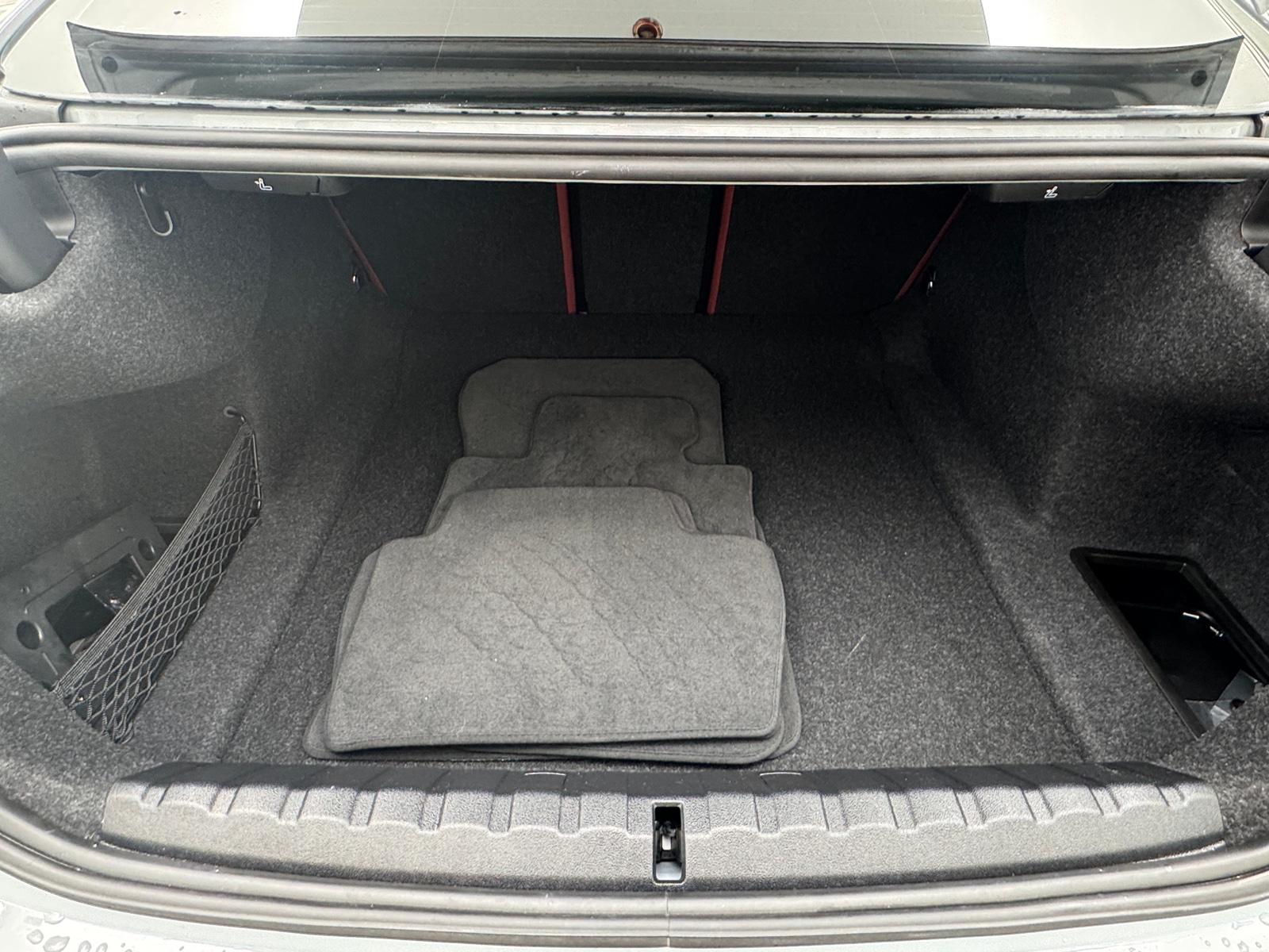 Thumbnail: 2025 BMW 4 Series - 4