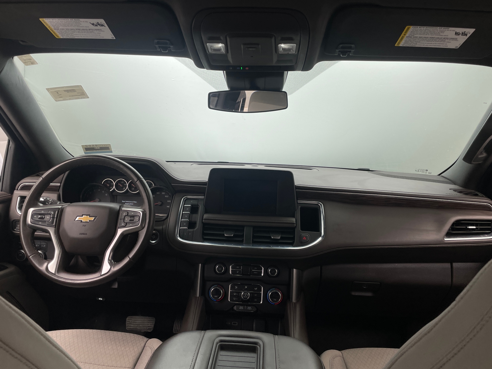 Thumbnail: 2023 Chevrolet Tahoe - 3