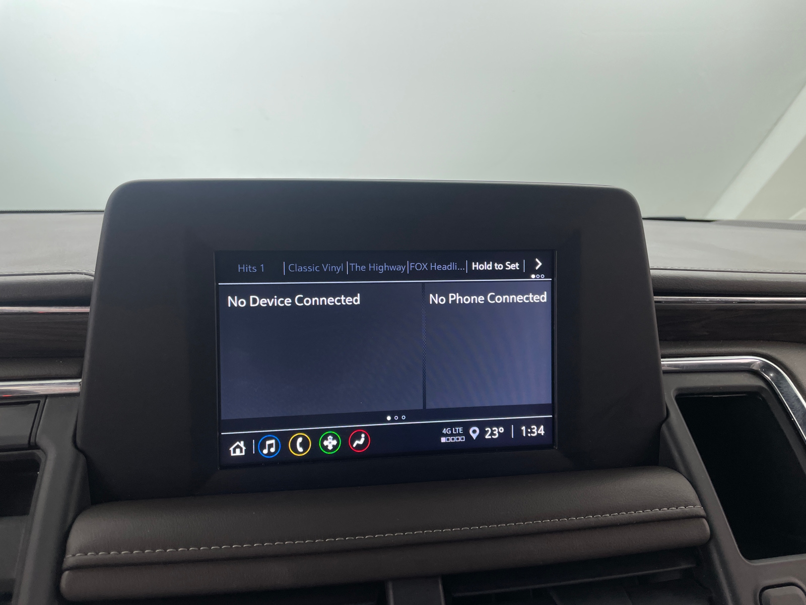 Thumbnail: 2023 Chevrolet Tahoe - 4