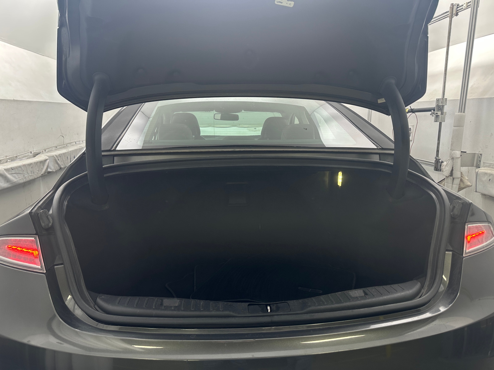 Thumbnail: 2016 Lincoln MKZ - 6