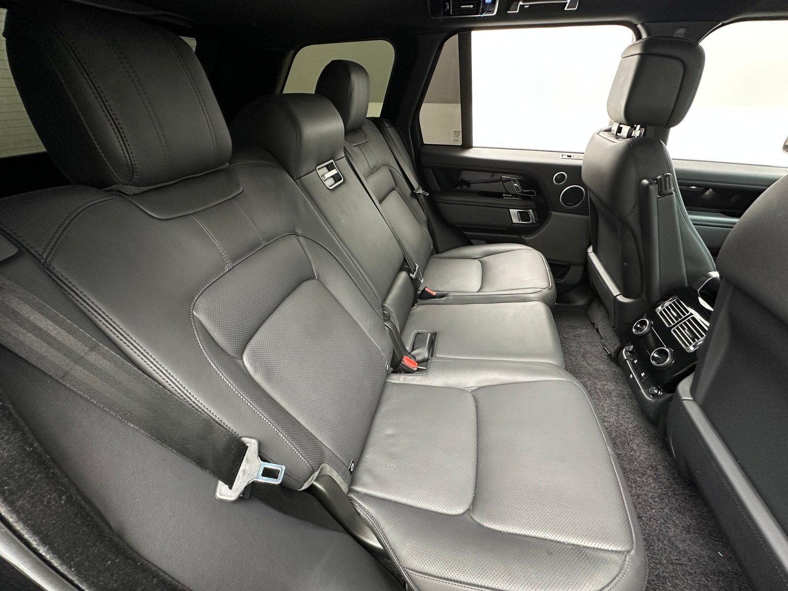 Thumbnail: 2018 Land Rover Range Rover - 5