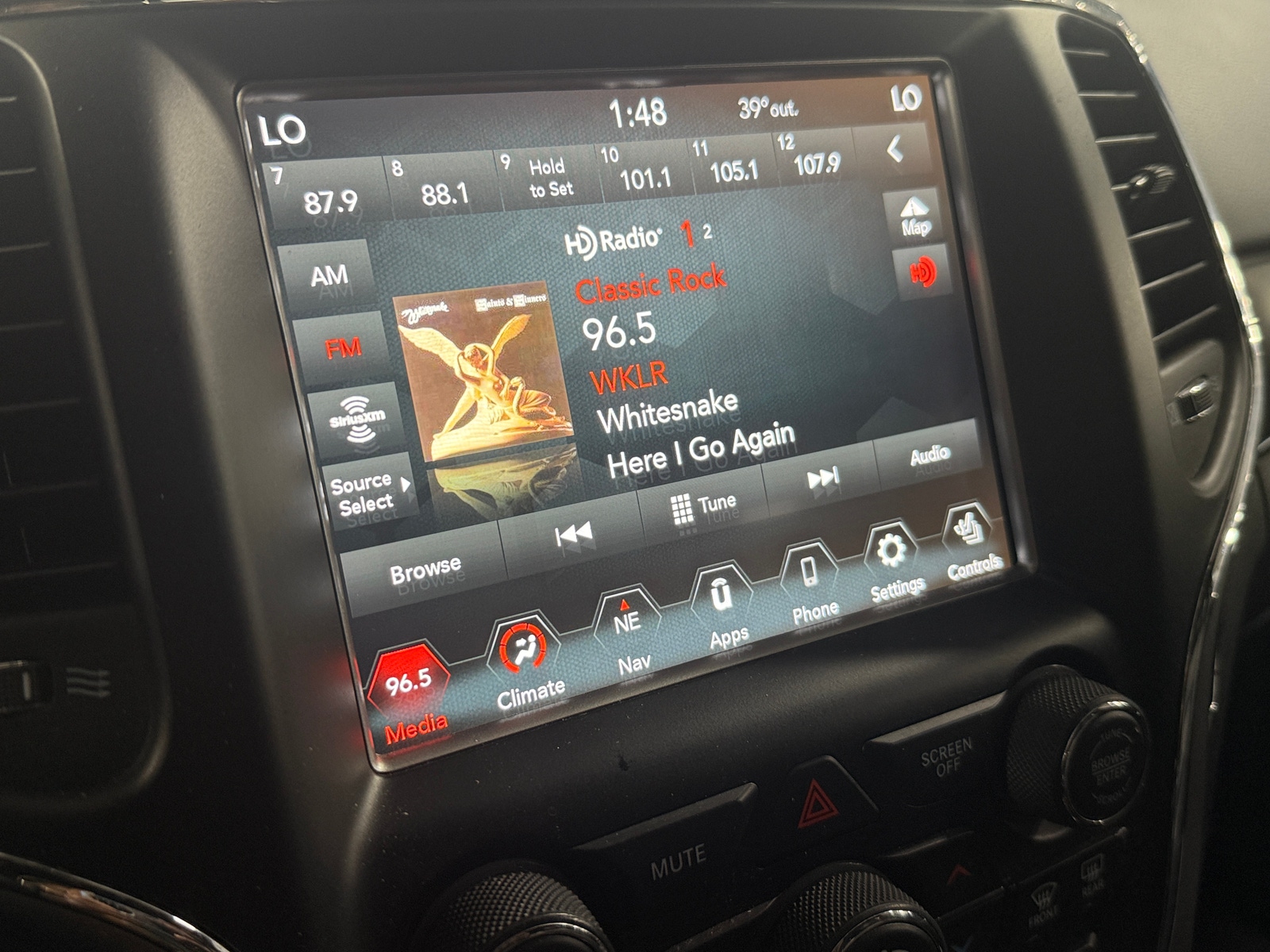 Thumbnail: 2018 Jeep Grand Cherokee - 3