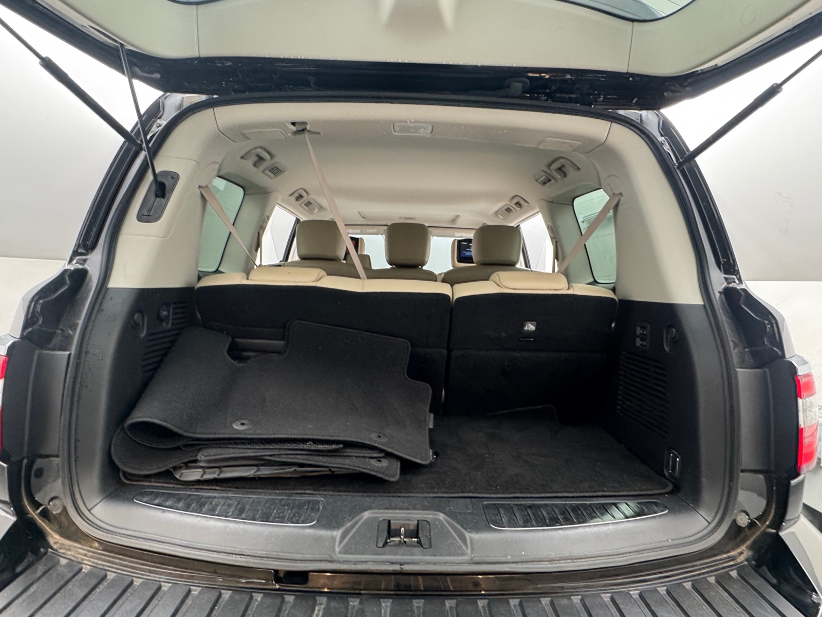 Thumbnail: 2021 Nissan Armada - 6