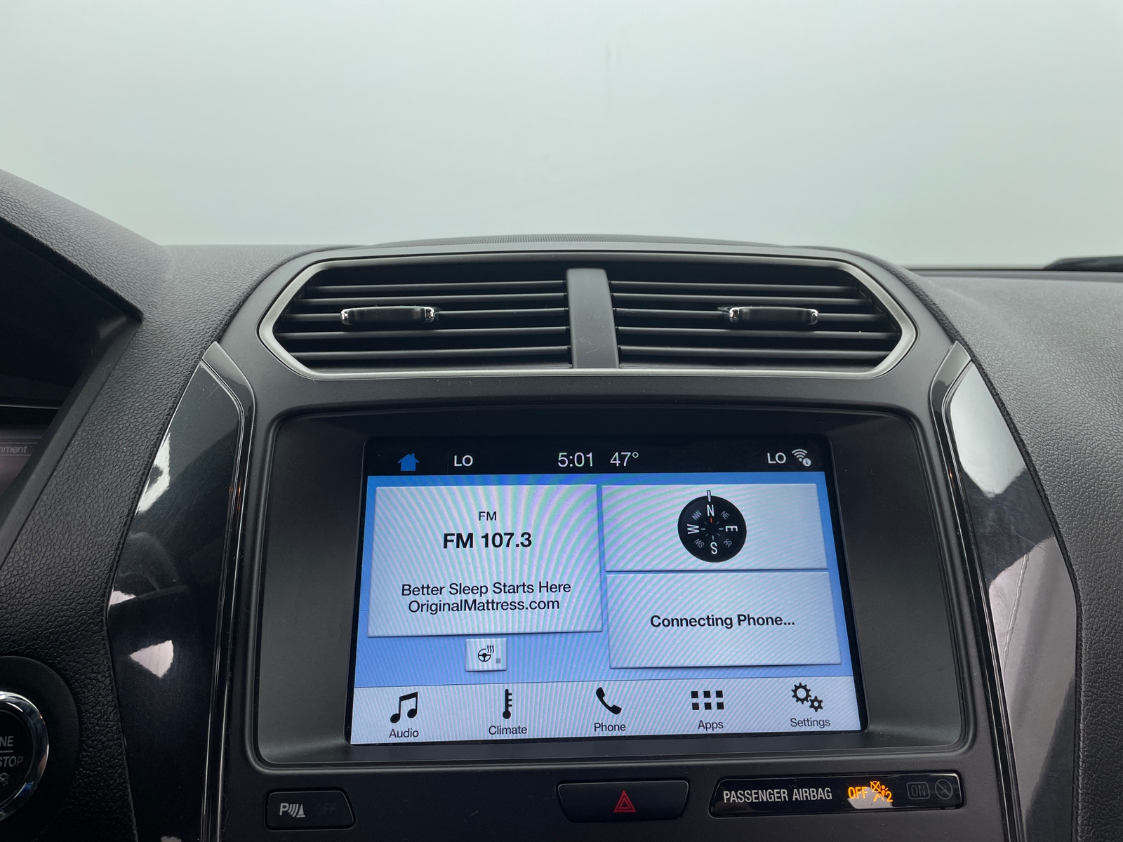 Thumbnail: 2018 Ford Explorer - 3