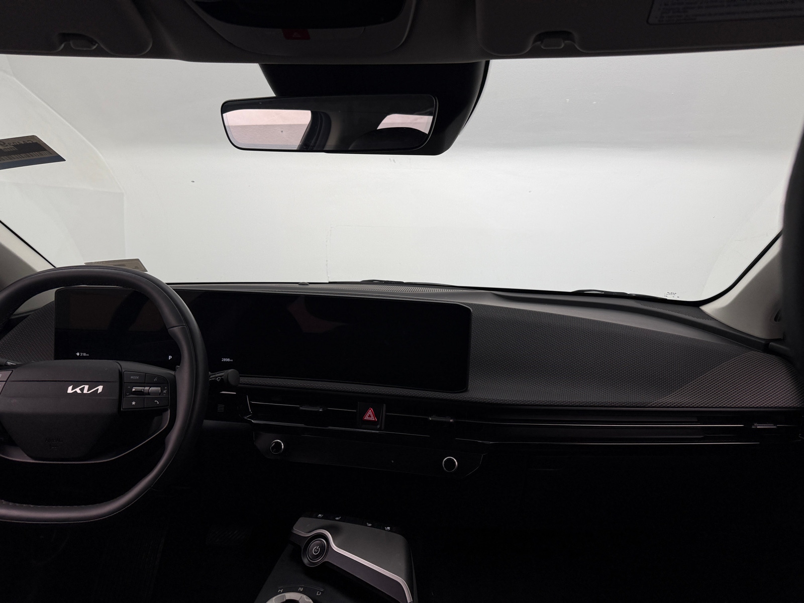 Thumbnail: 2025 Kia EV6 - 2