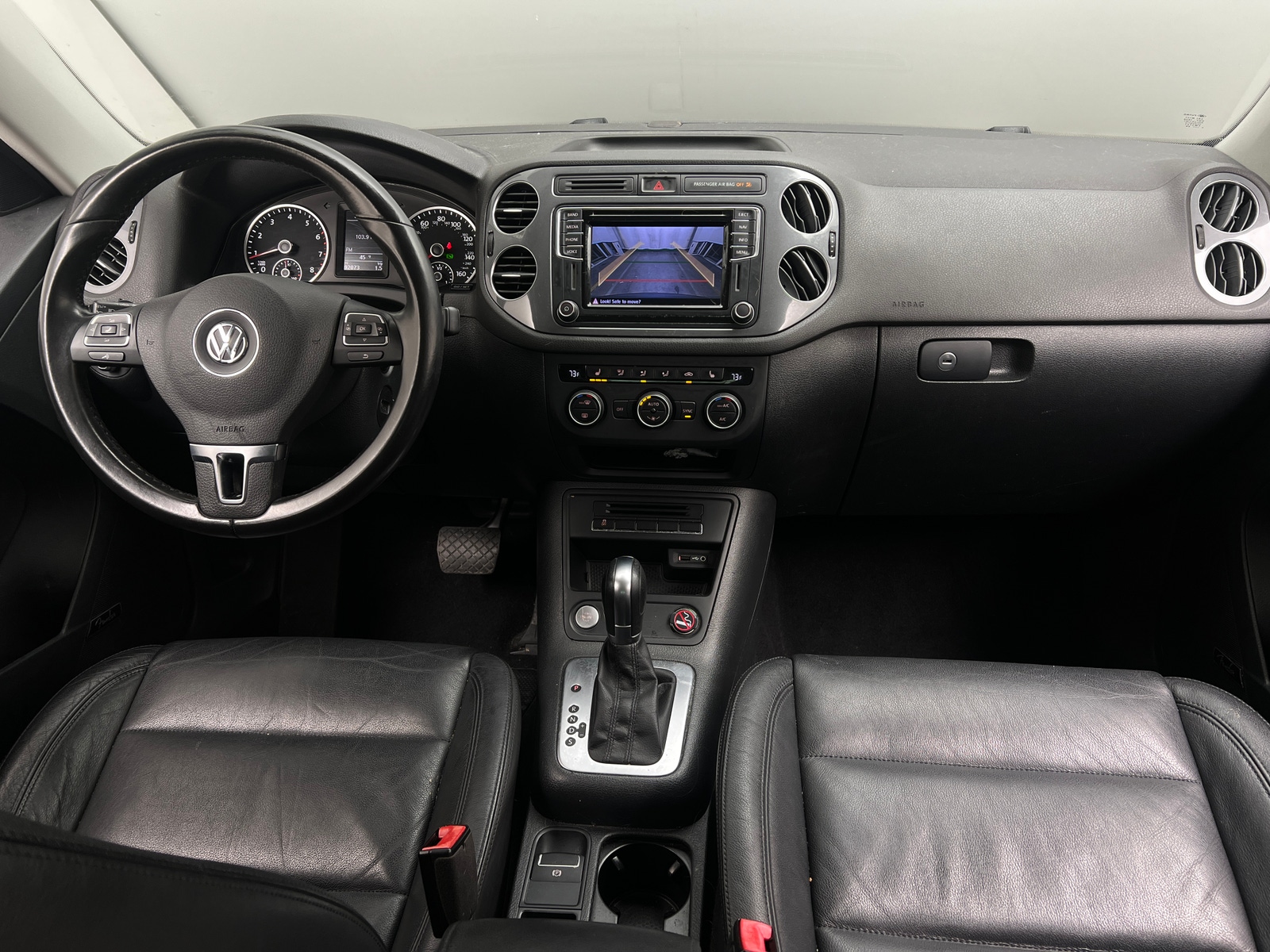 Thumbnail: 2016 Volkswagen Tiguan - 3