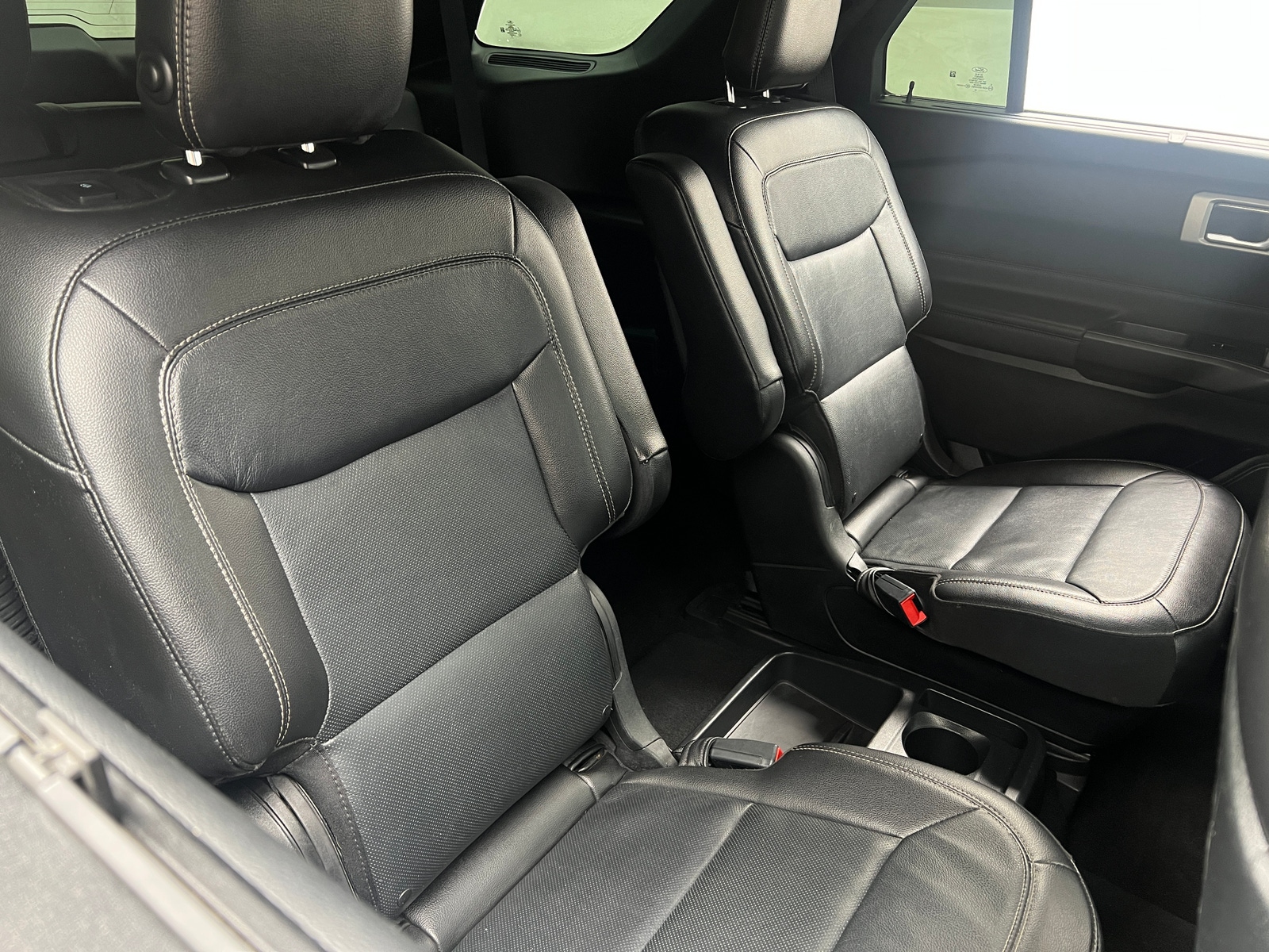 Thumbnail: 2020 Ford Explorer - 5