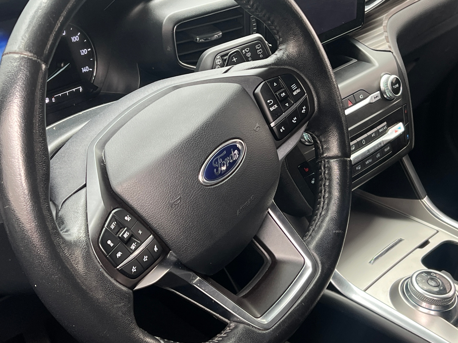 Thumbnail: 2020 Ford Explorer - 4